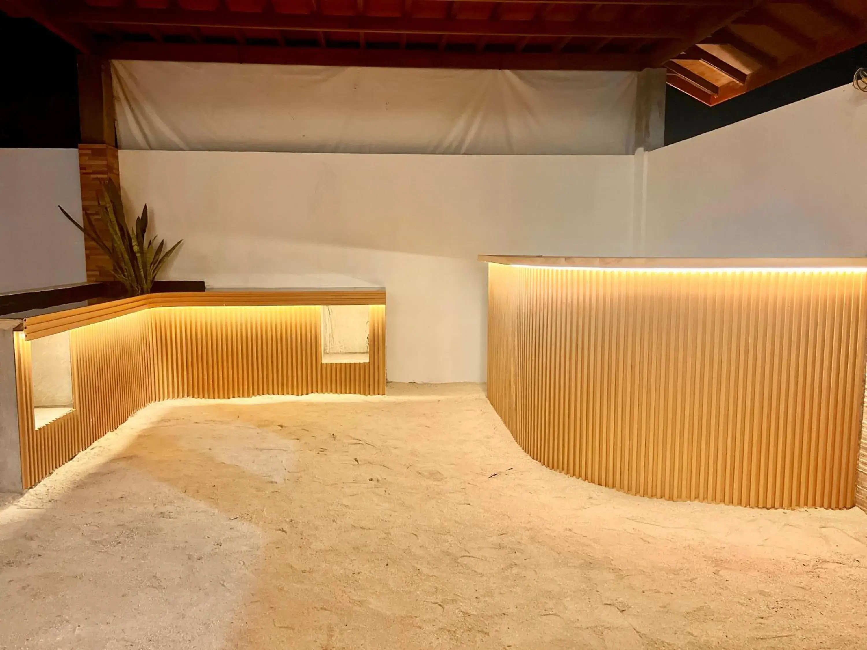 Deluxe Double Room (2 Adults + 1 Child) in Vilu Residence Deluxe Double Room (2 Adults + 1 Child) in Vilu Residence