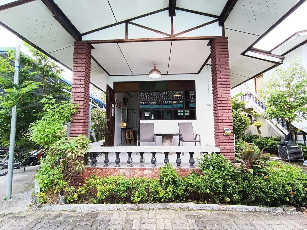 THE NAIYANGHOUSE THE NAIYANGHOUSE