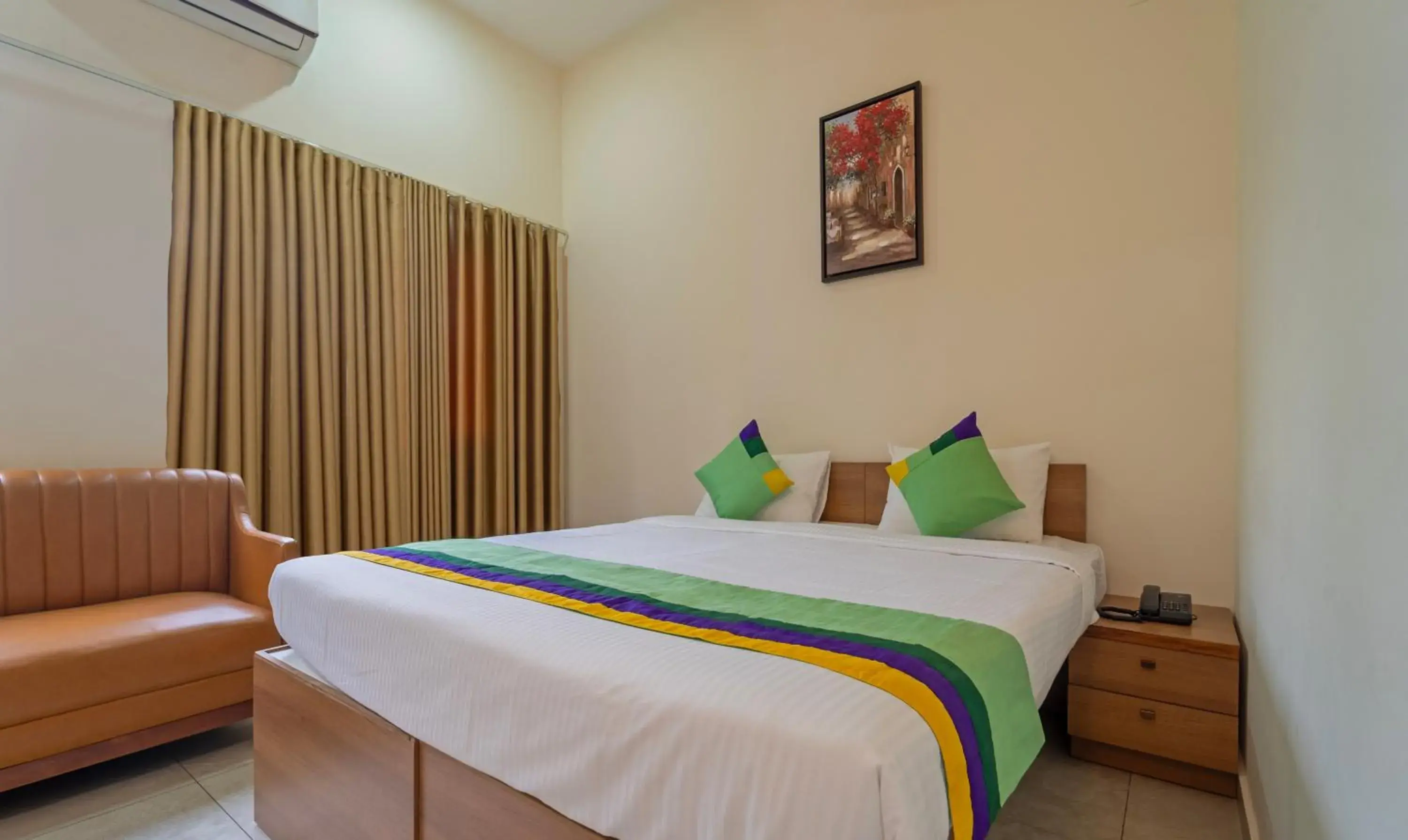 Itsy Hotels Avani Stays, Vyttila, Kochi Itsy Hotels Avani Stays, Vyttila, Kochi