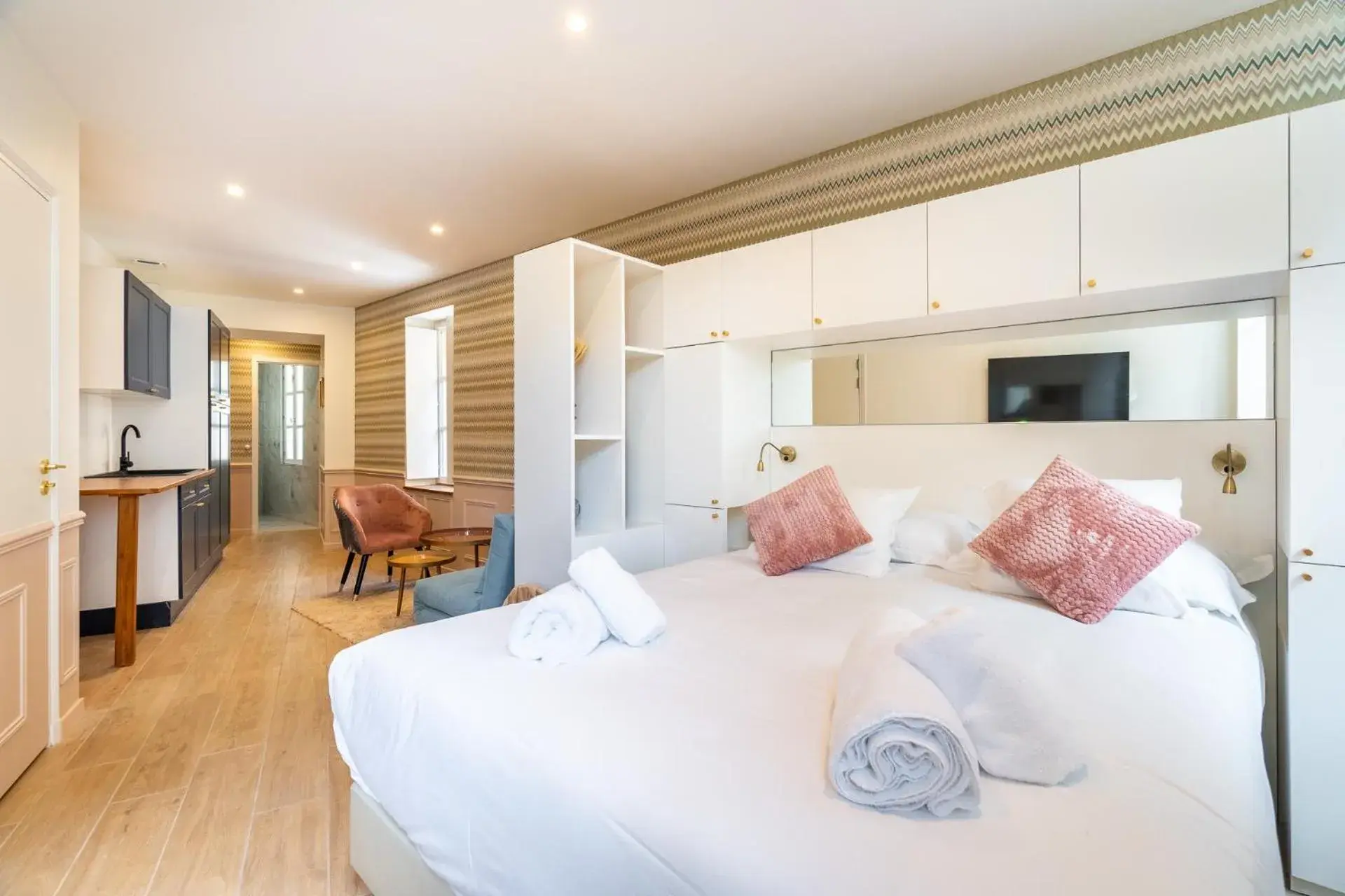 Superior Suite in La Réserve de Salon de Provence Superior Suite in La Réserve de Salon de Provence