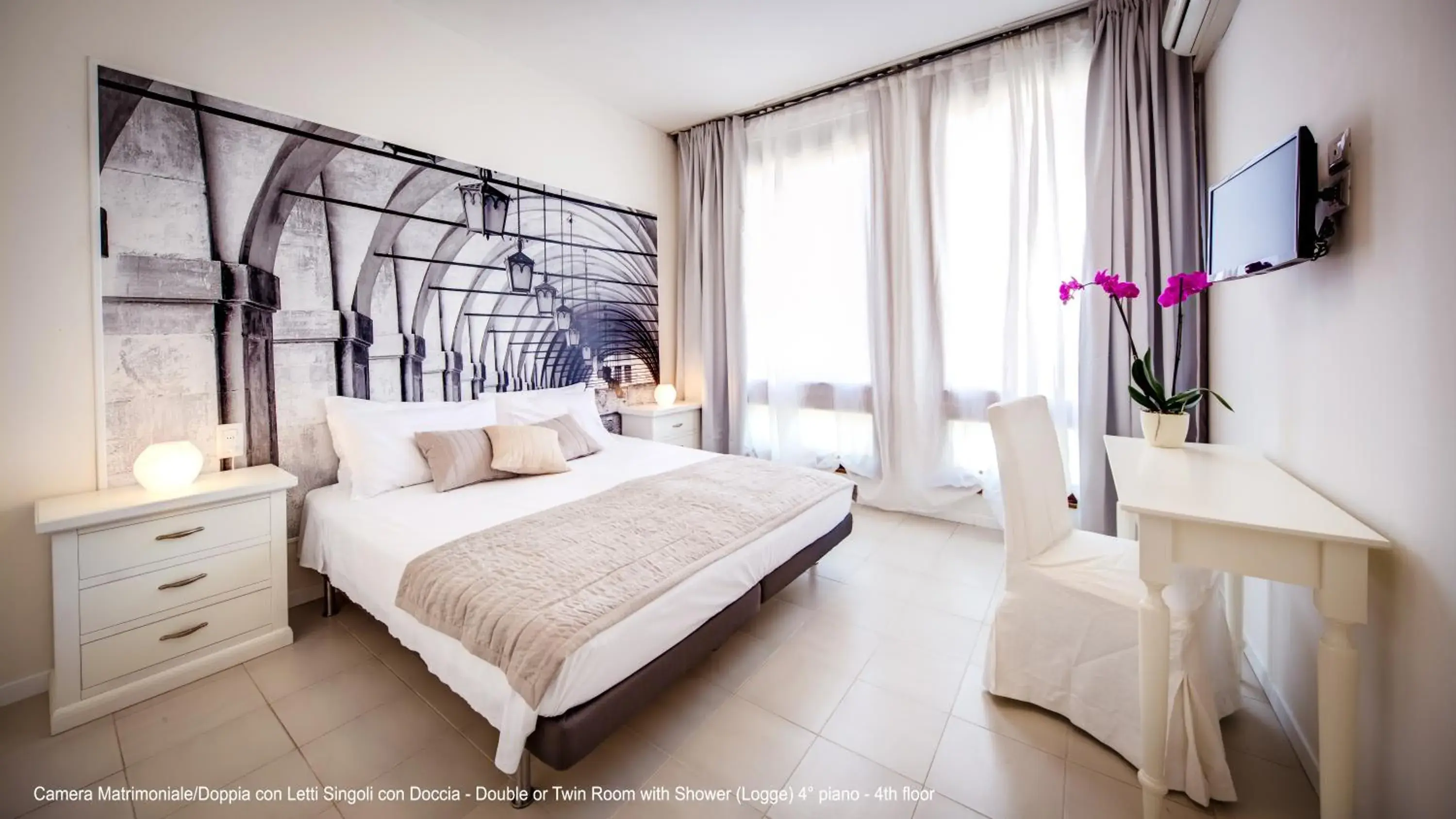 Double or Twin Room with Shower in B&B 52cento Double or Twin Room with Shower in B&B 52cento