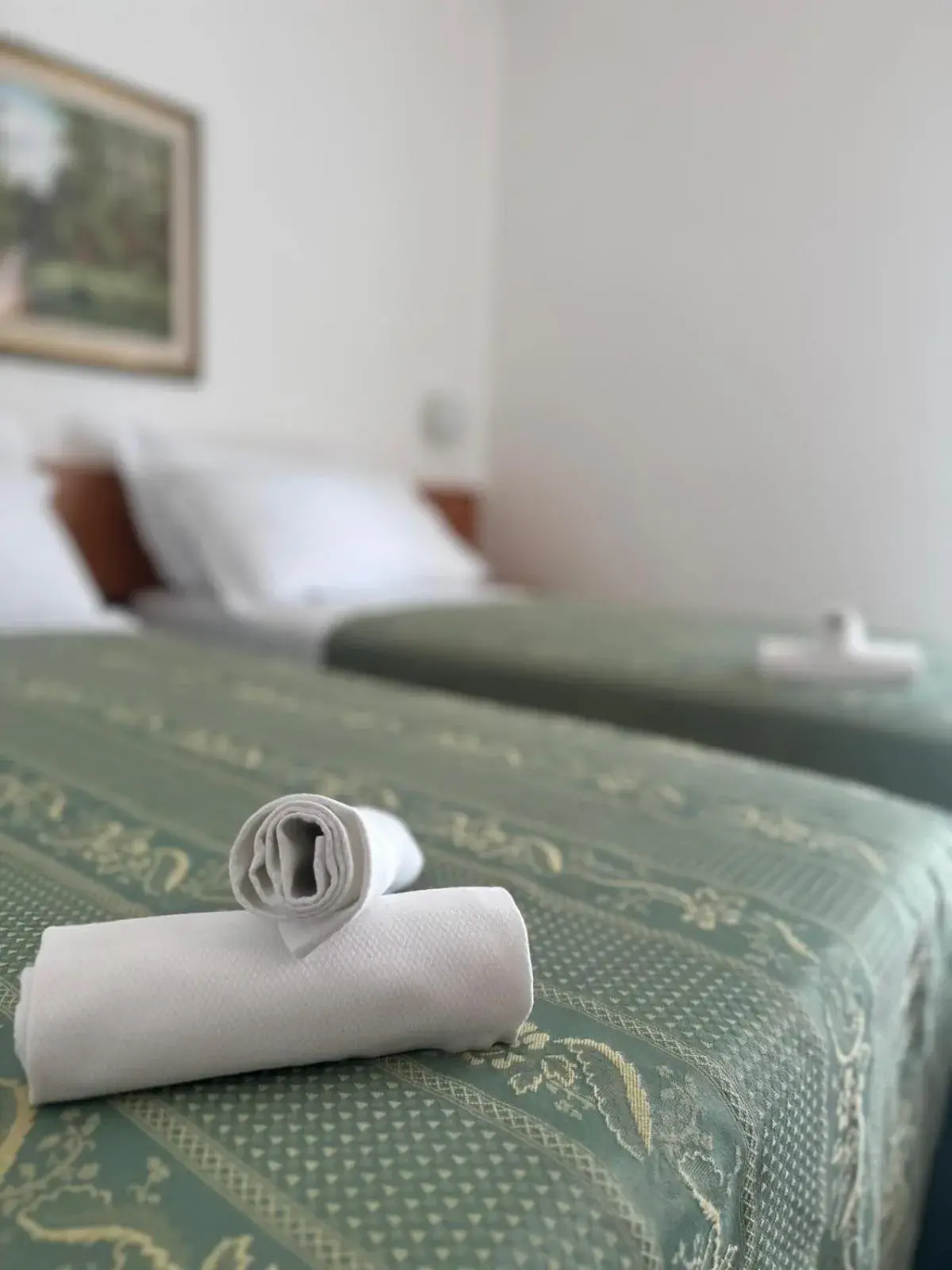 Triple Room with Private Bathroom in Hotel San Francesco Triple Room with Private Bathroom in Hotel San Francesco