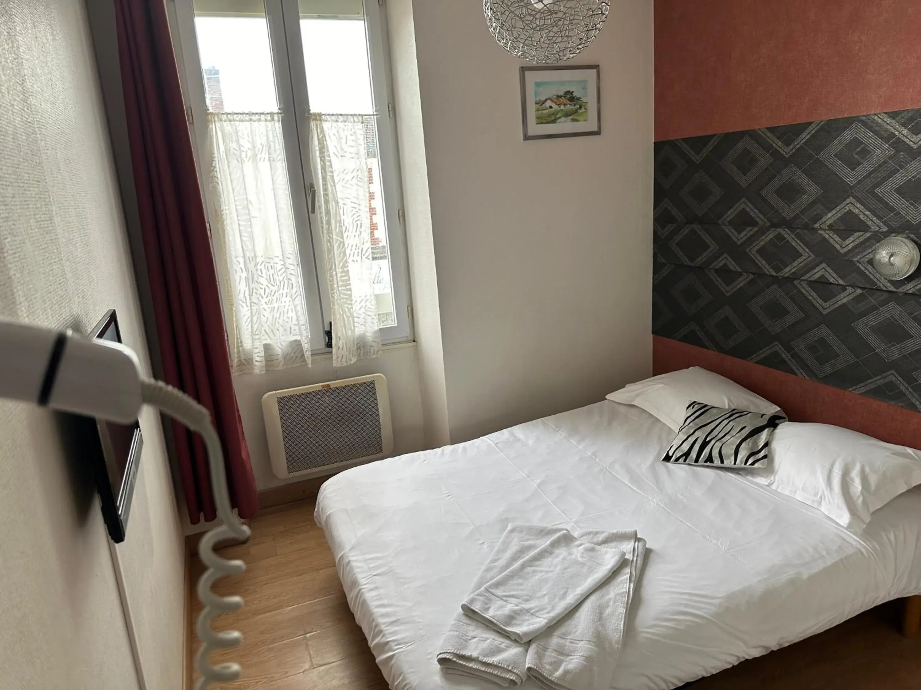 Double Room 101 in Hôtel de Nantes Double Room 101 in Hôtel de Nantes