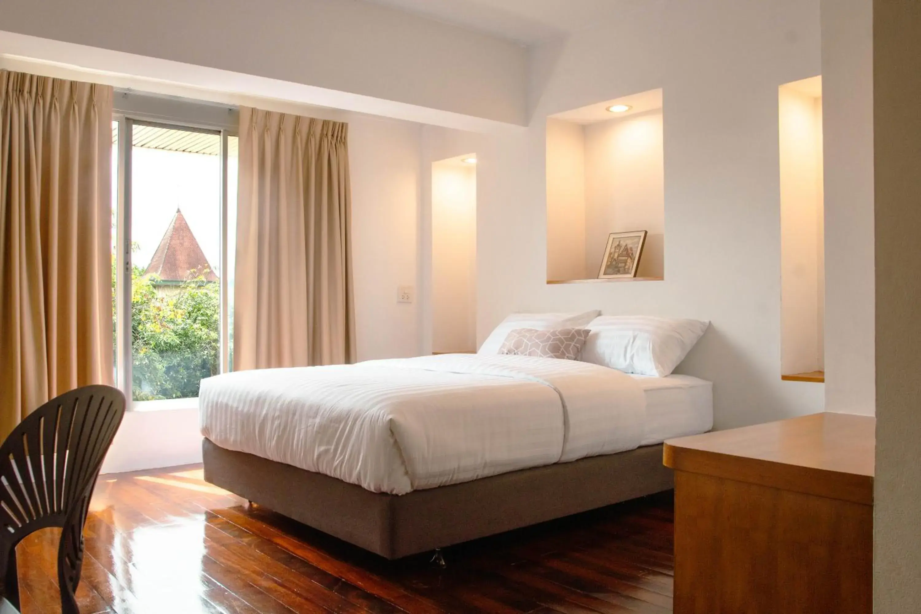 Deluxe Double Room in Alley & Pier Deluxe Double Room in Alley & Pier