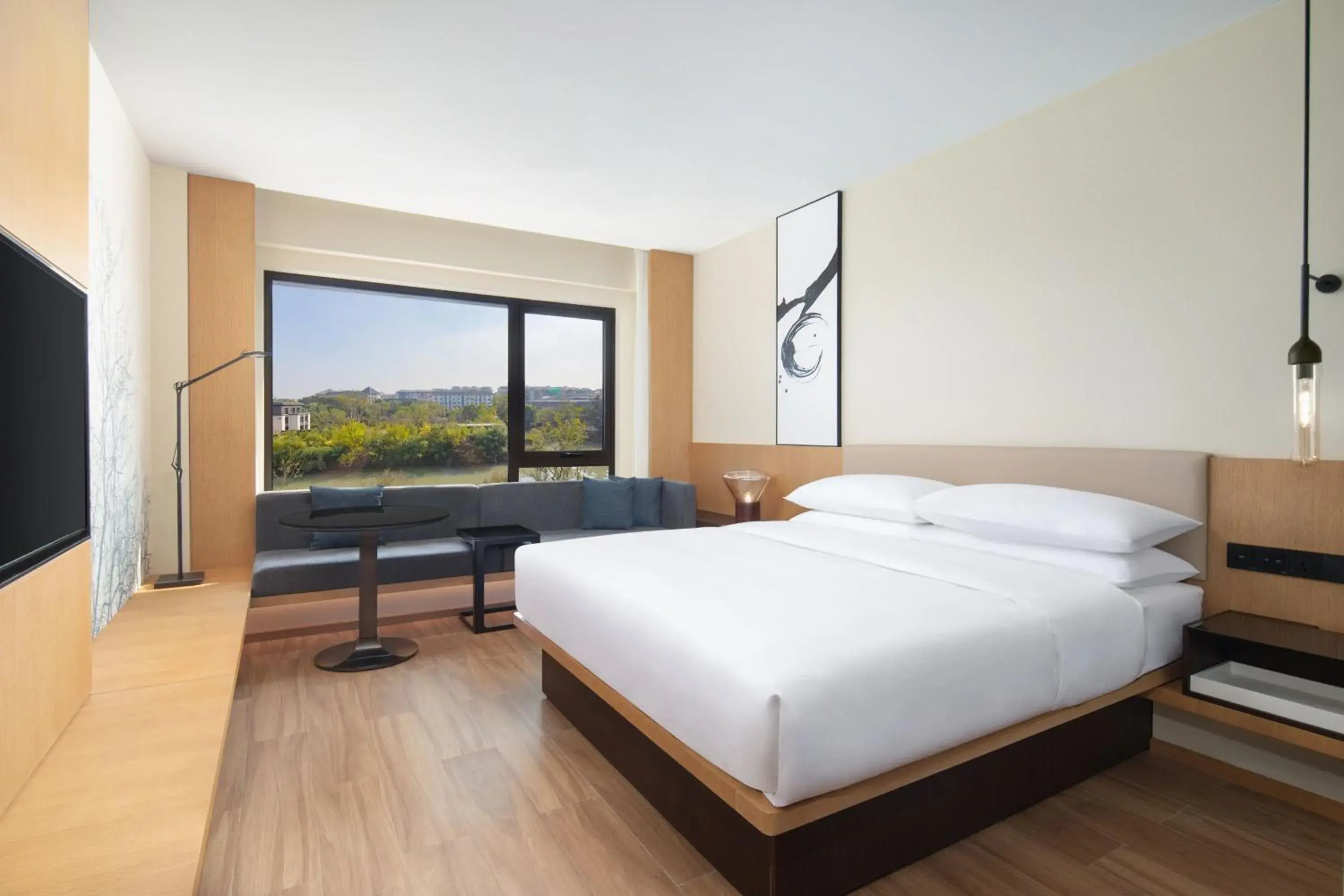King Suite with Garden View in Fairfield by Marriott Yangzhou Slender West Lake King Suite with Garden View in Fairfield by Marriott Yangzhou Slender West Lake