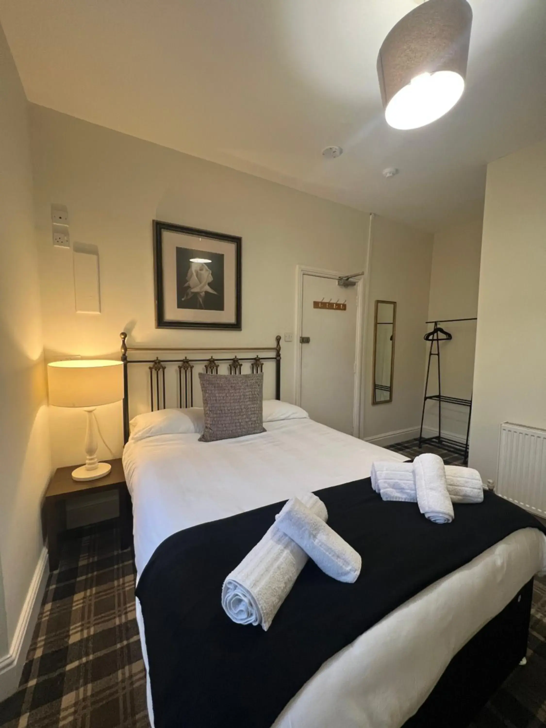 Double Room - Disability Access in Elizabeth Grace House Double Room - Disability Access in Elizabeth Grace House