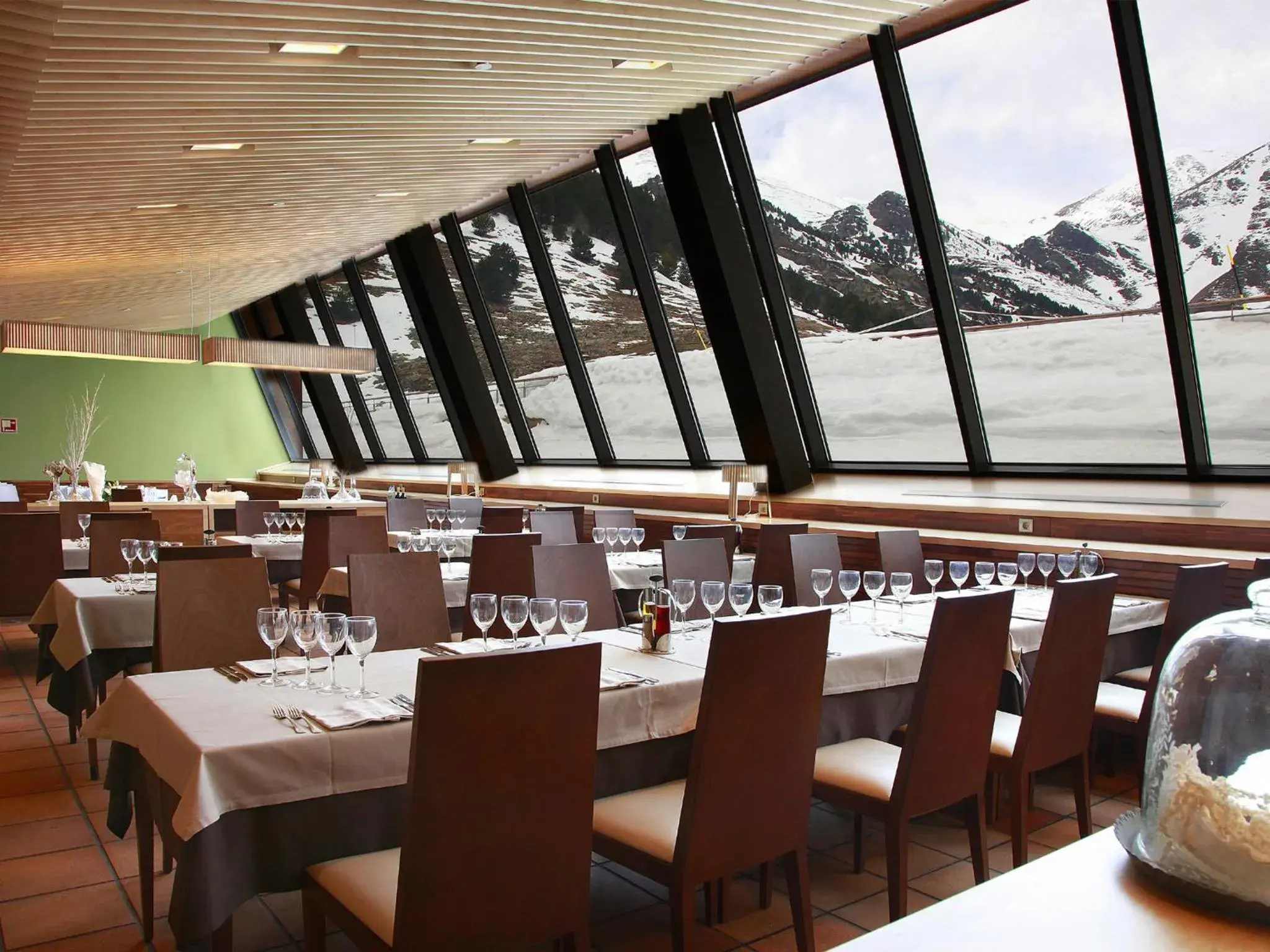 Standard One-Bedroom Apartment (5 Adults) in Apartaments Vall de Núria Standard One-Bedroom Apartment (5 Adults) in Apartaments Vall de Núria