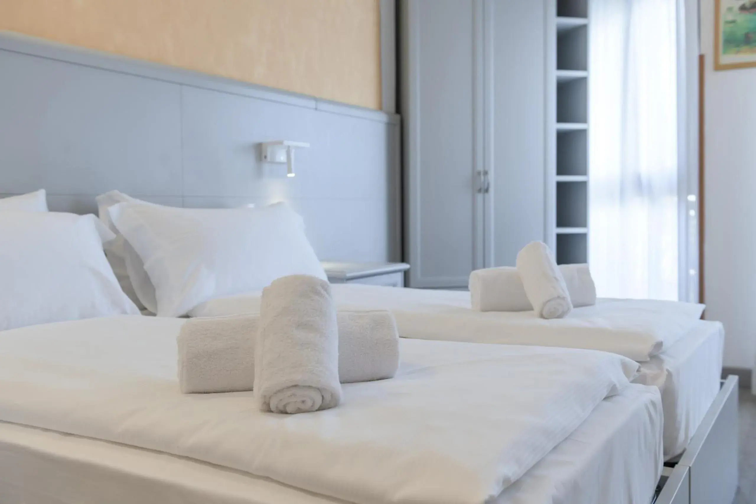 Triple Room with Balcony in Hotel Garda Bellevue Triple Room with Balcony in Hotel Garda Bellevue