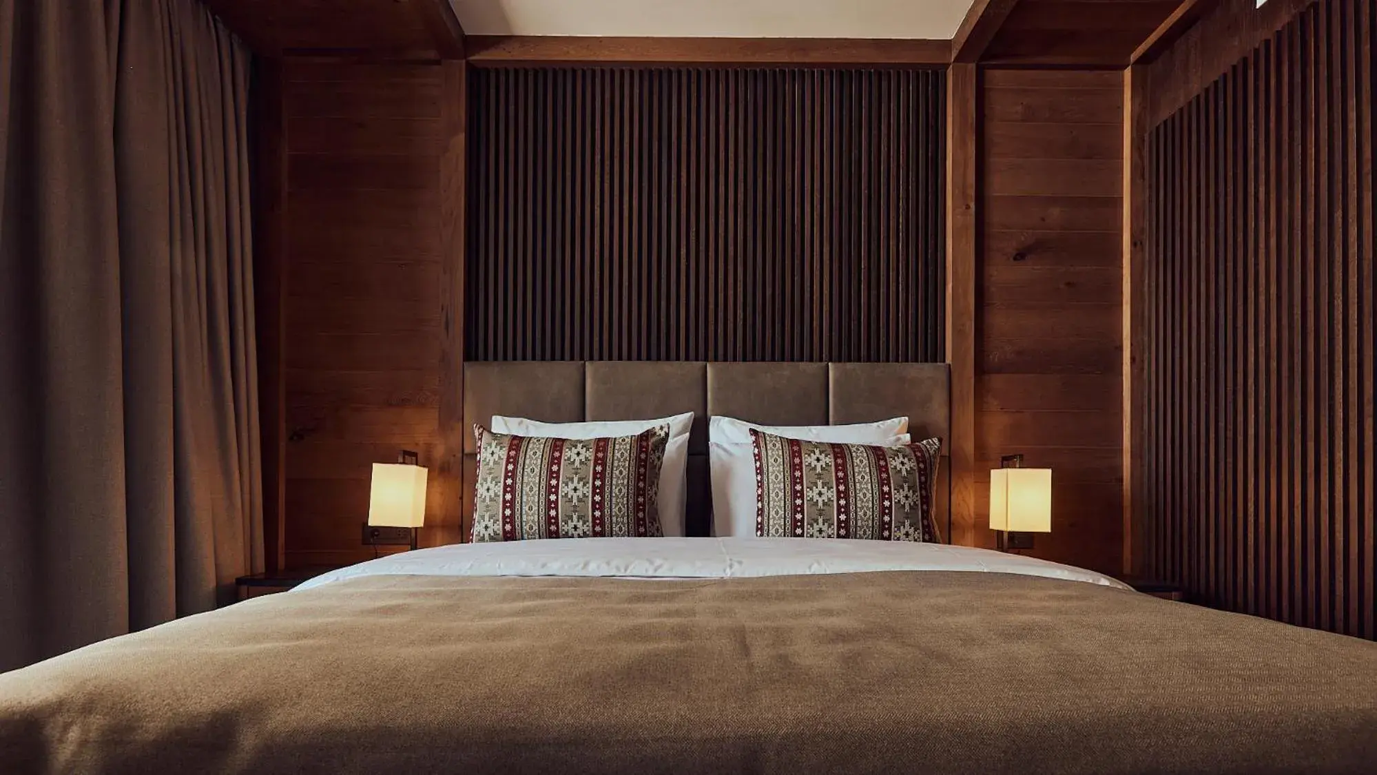 Standard Suite in Grey Hotel Kopaonik Standard Suite in Grey Hotel Kopaonik