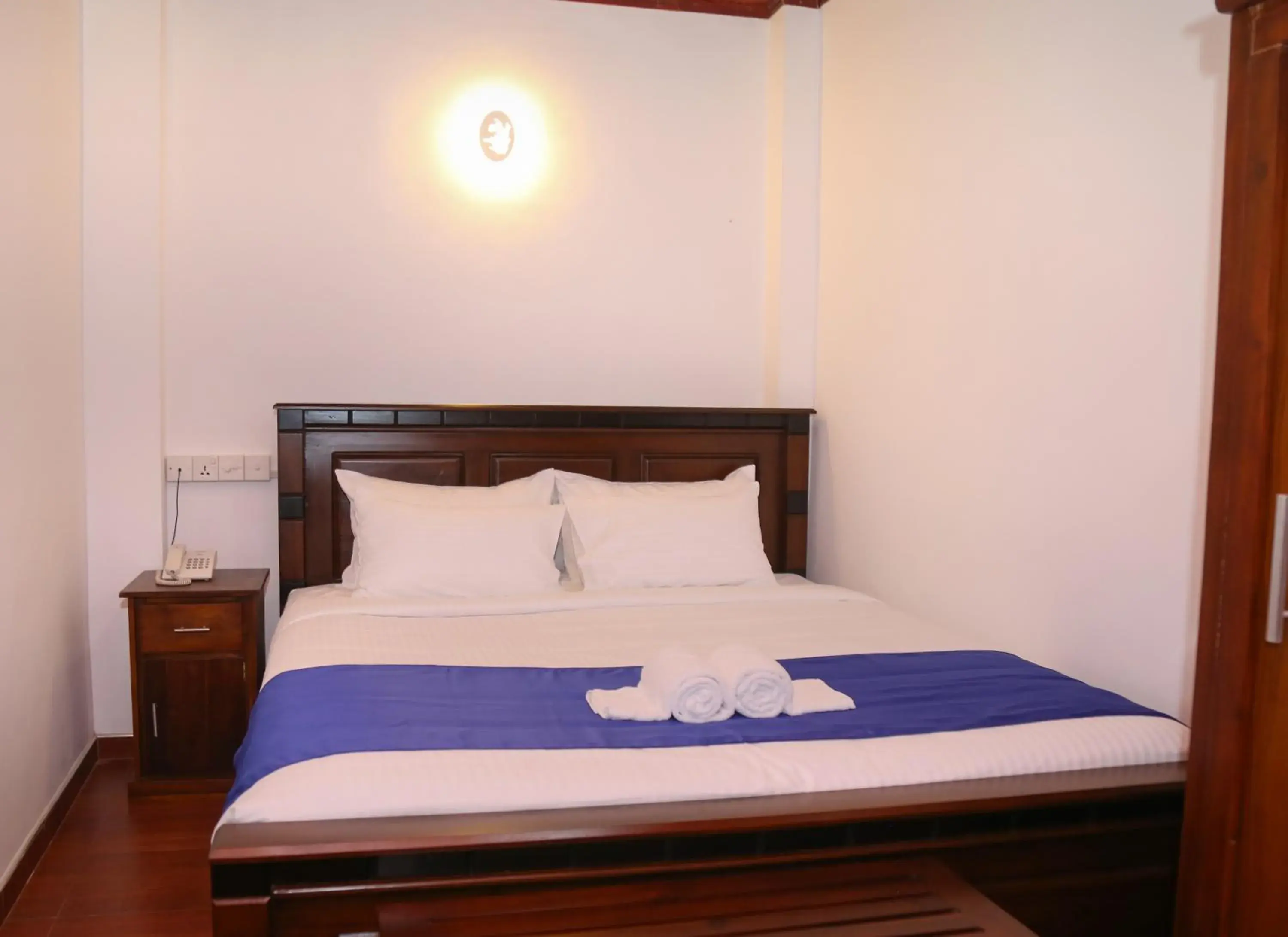 Budget Double Room - single occupancy in Hotel Sara Budget Double Room - single occupancy in Hotel Sara