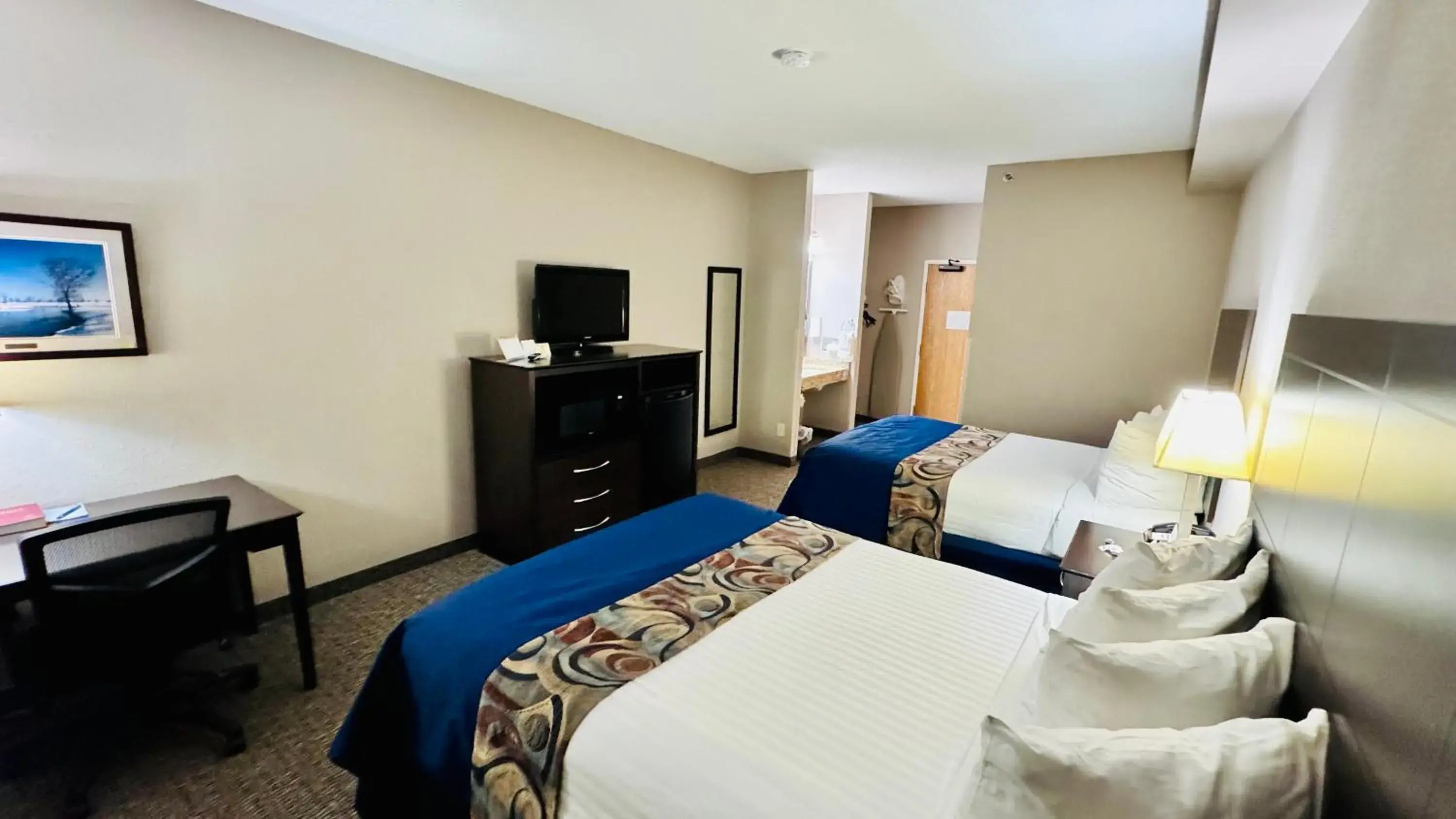 Standard Double Room in Garner INN & Suites Standard Double Room in Garner INN & Suites