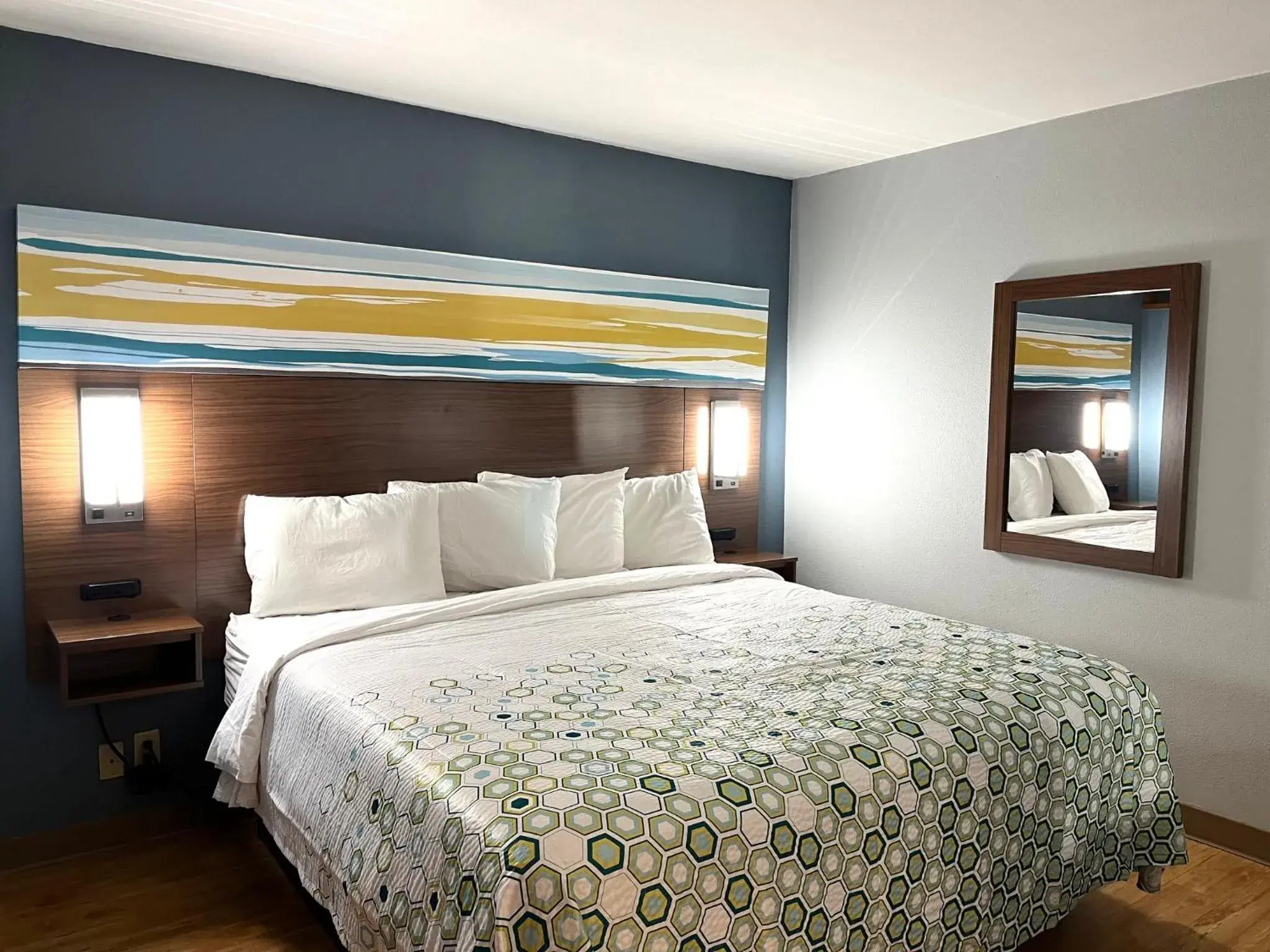 Studio King Room Disability Access Roll-In Shower Non-Smoking in HomeTowne Studios by Red Roof Amarillo West Studio King Room Disability Access Roll-In Shower Non-Smoking in HomeTowne Studios by Red Roof Amarillo West