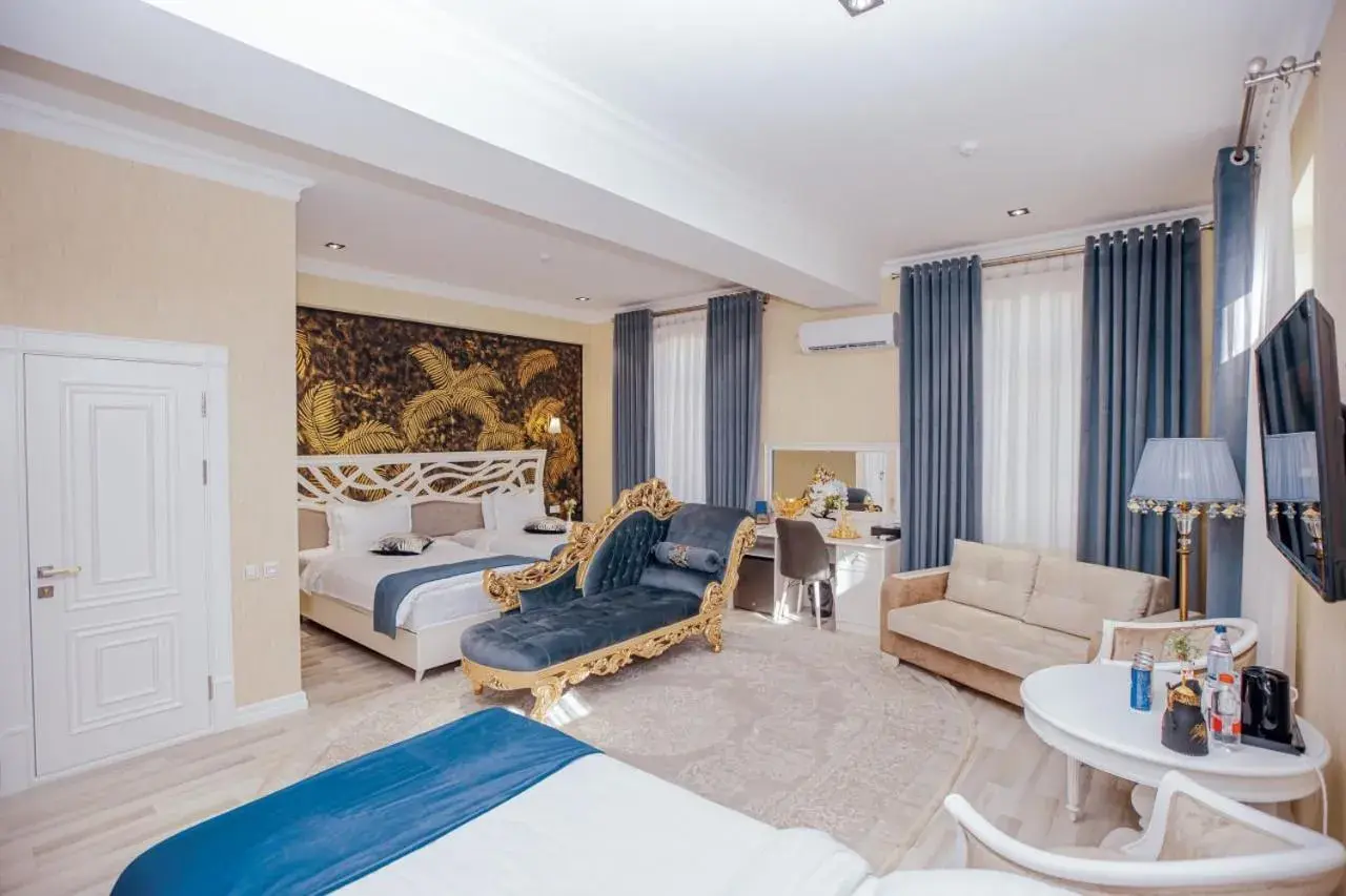 Luxury Triple Room in HOTEL SILK ROAD EMPIRE SAMARKAND Luxury Triple Room in HOTEL SILK ROAD EMPIRE SAMARKAND