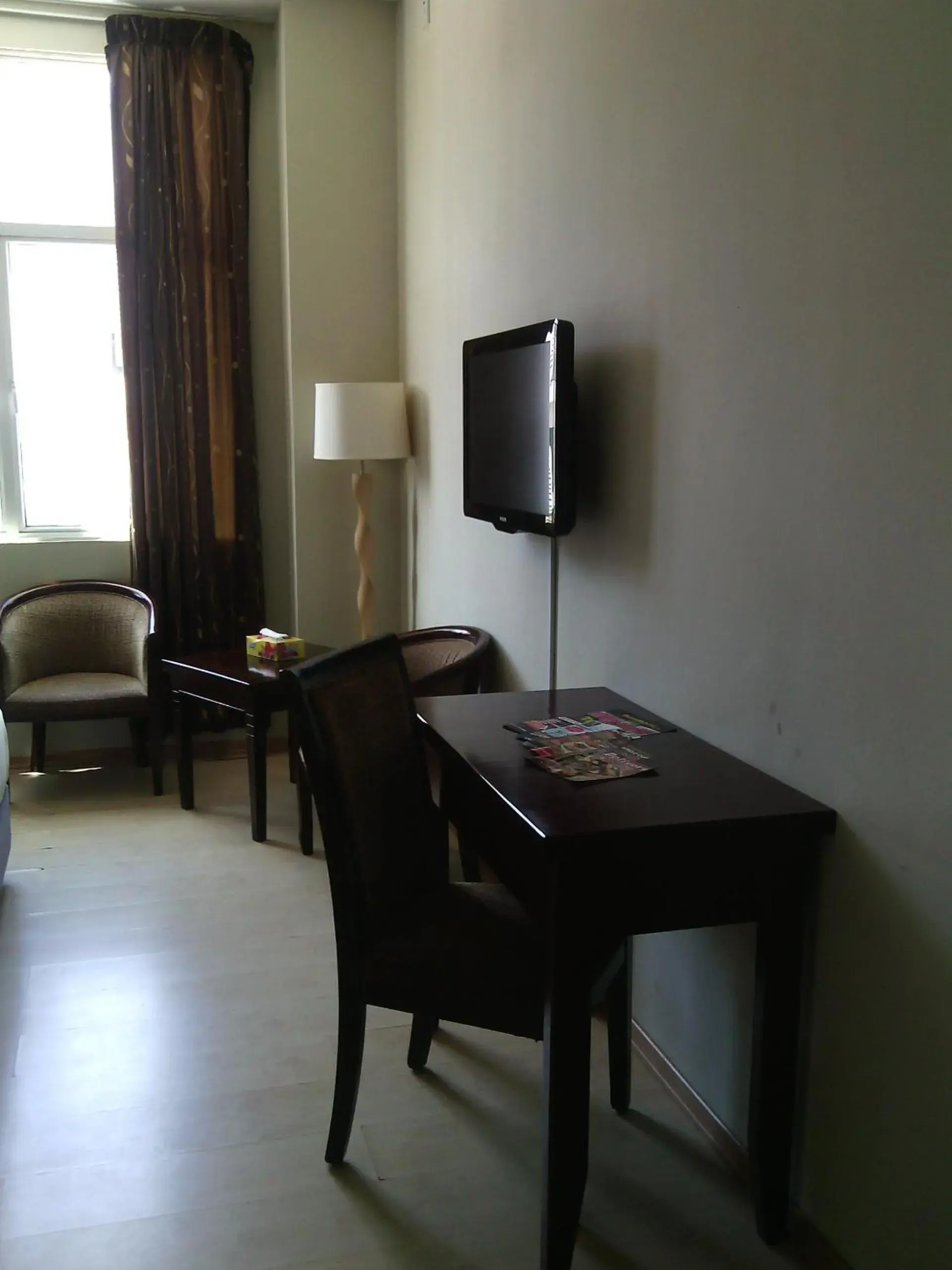 Standard Twin Room in Ginasuite Hotel Standard Twin Room in Ginasuite Hotel