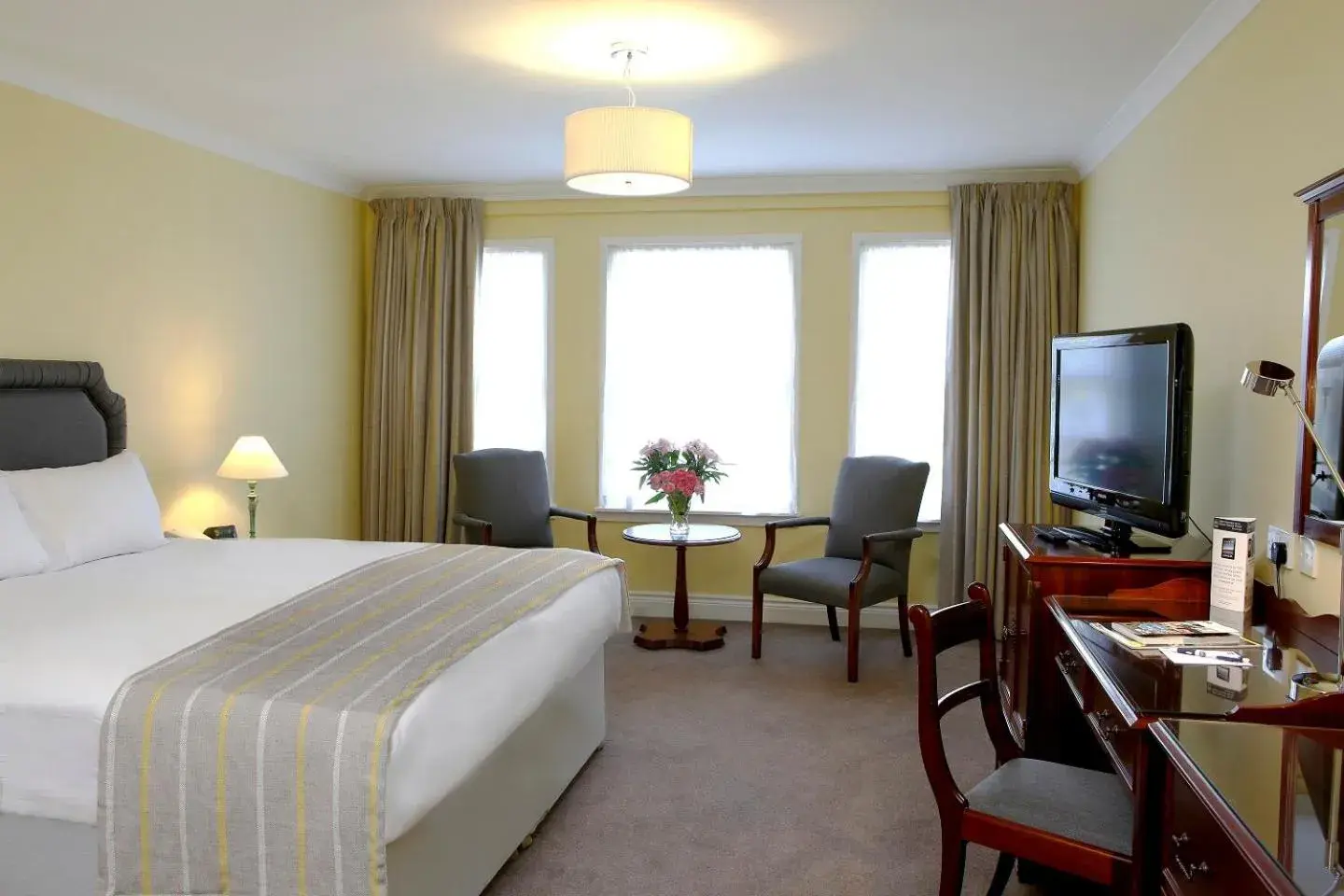Executive Double Room in Best Western Plus Dunfermline Crossford Keavil House Hotel Executive Double Room in Best Western Plus Dunfermline Crossford Keavil House Hotel