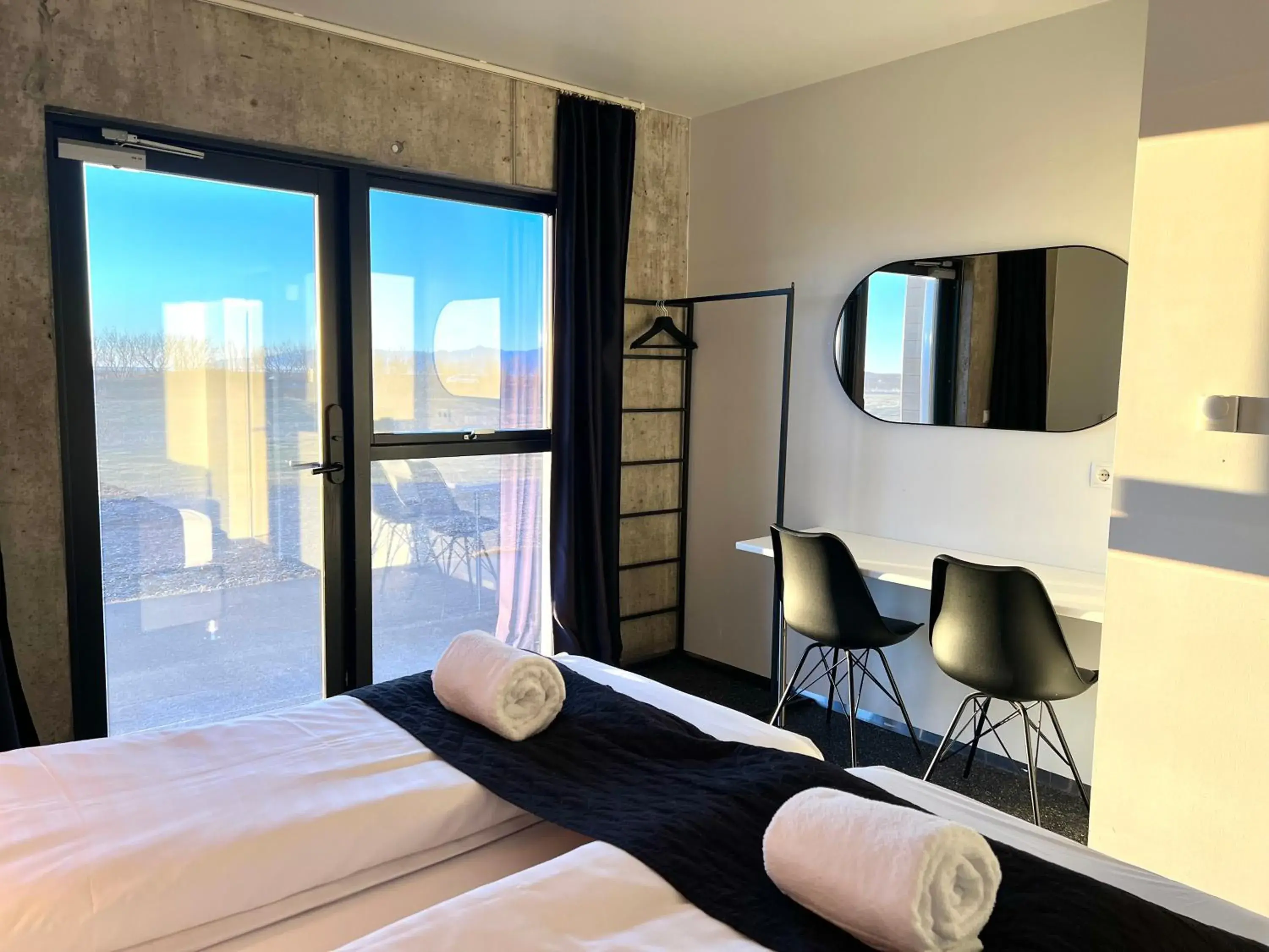 Triple Room with Private Bathroom in Seljavellir Guesthouse Triple Room with Private Bathroom in Seljavellir Guesthouse