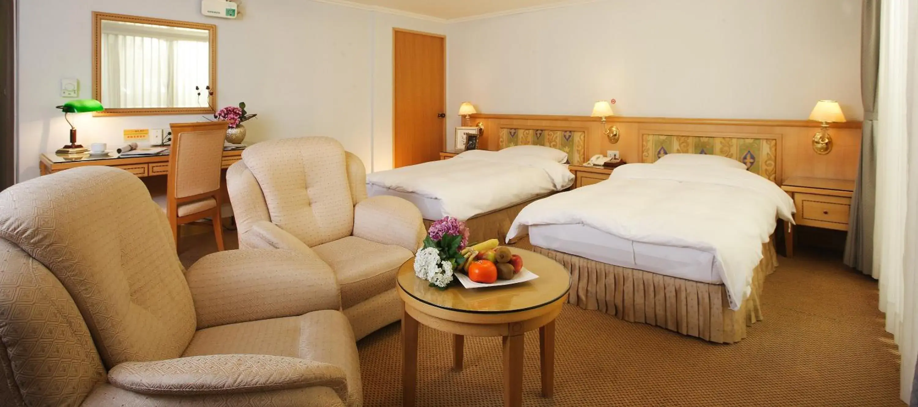 Deluxe Twin Room - single occupancy in Kingdom Hotel Deluxe Twin Room - single occupancy in Kingdom Hotel