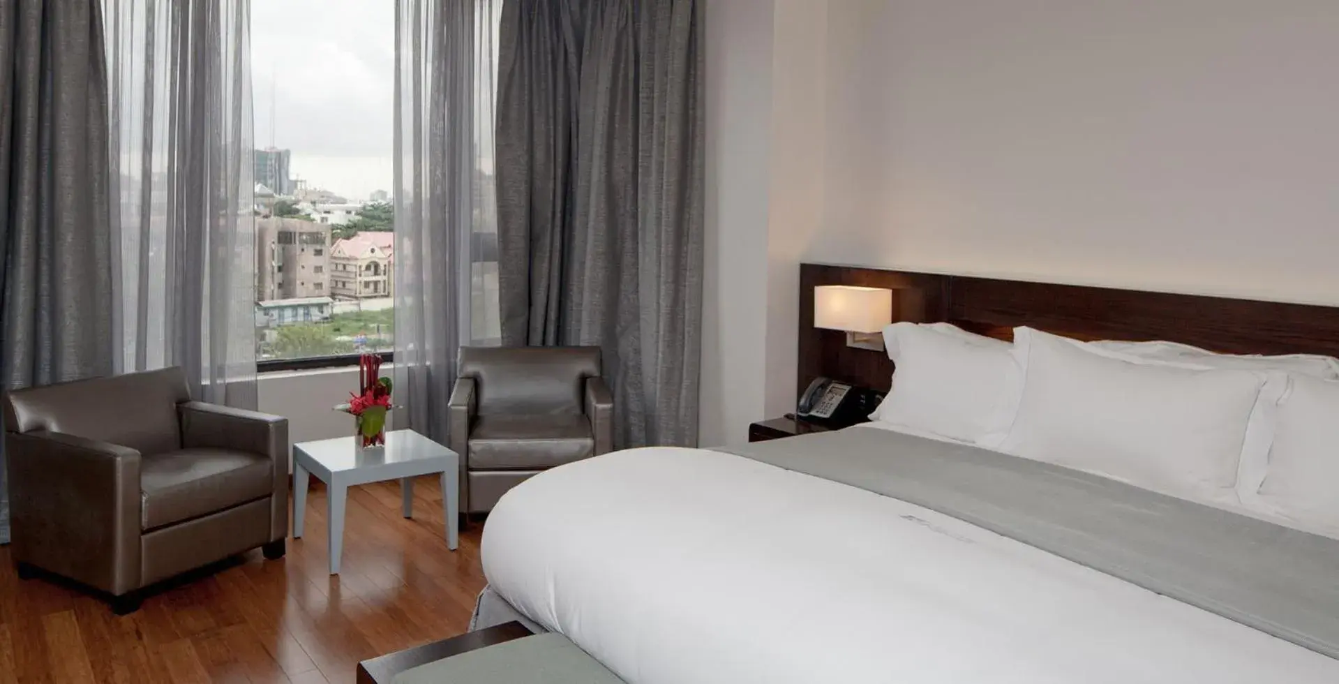 Queen Suite in Eko Hotel Signature Queen Suite in Eko Hotel Signature