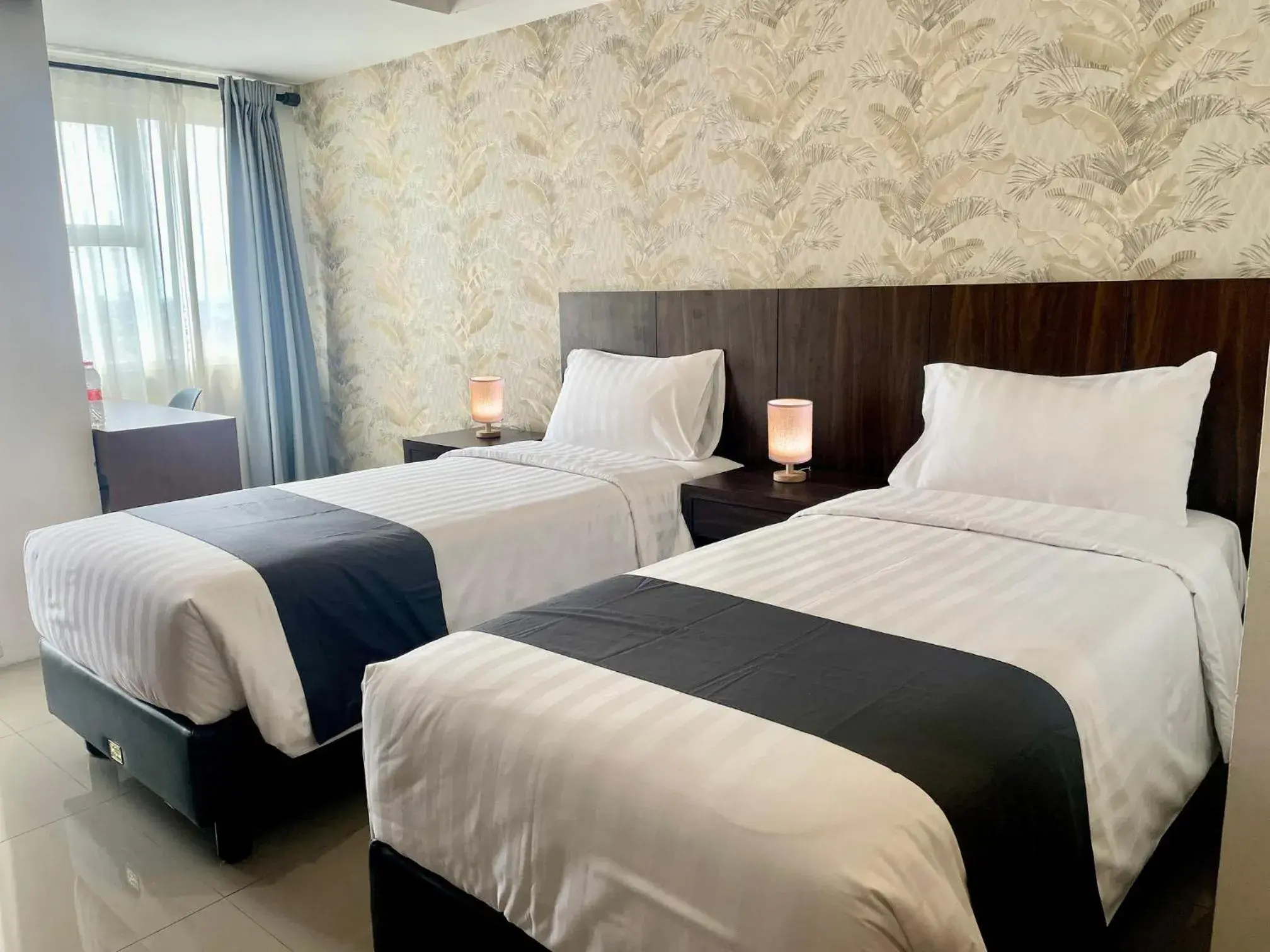 Superior Twin Room in Nemuru Hotel Ciputat Superior Twin Room in Nemuru Hotel Ciputat