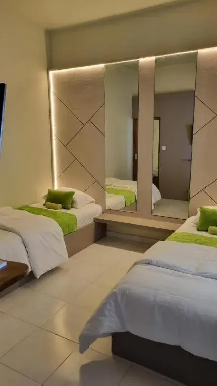 Double Room with Private Bathroom in Sukun Hotel Cilacap Double Room with Private Bathroom in Sukun Hotel Cilacap