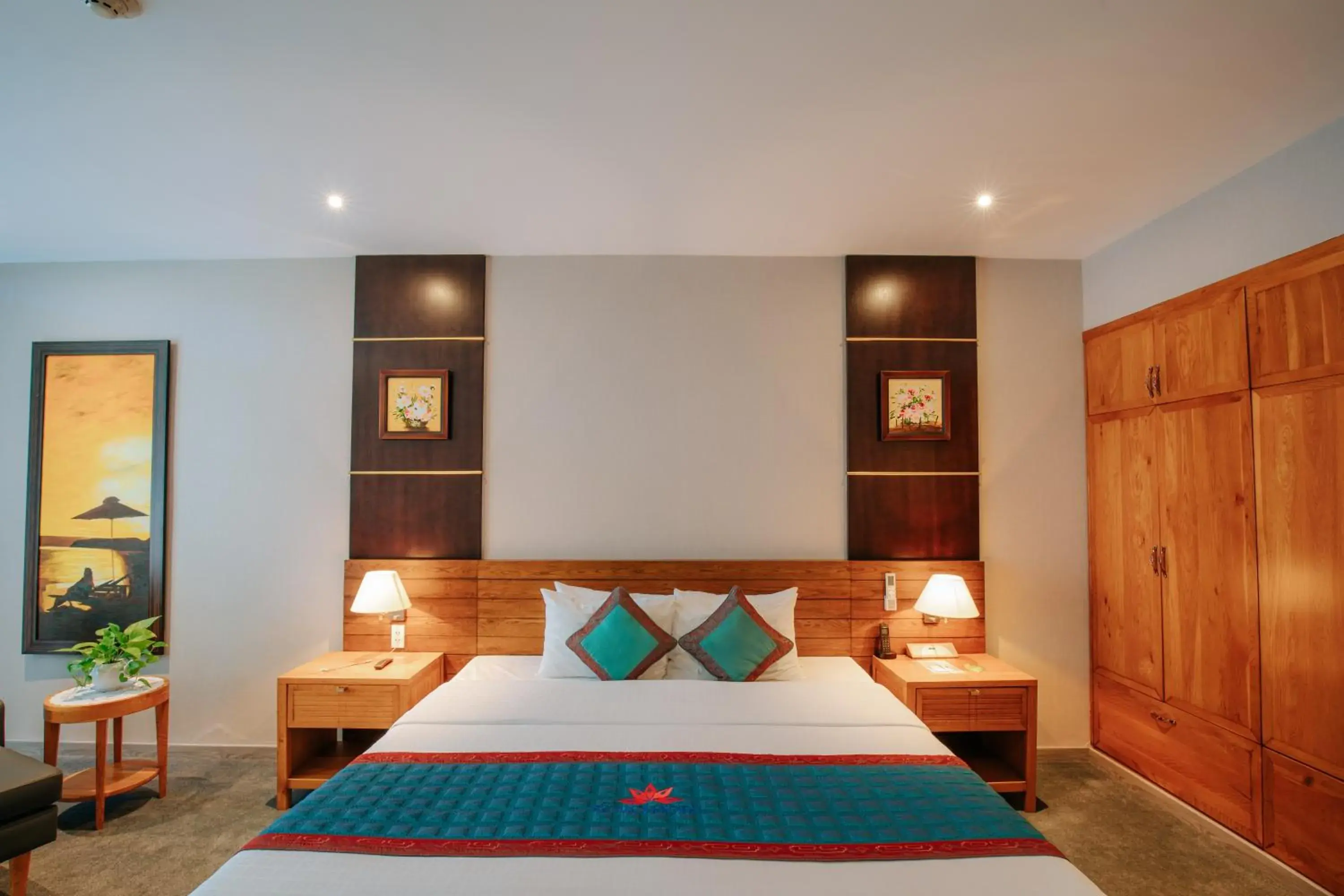 Deluxe Double Room with Sea View in Petro Hotel Deluxe Double Room with Sea View in Petro Hotel