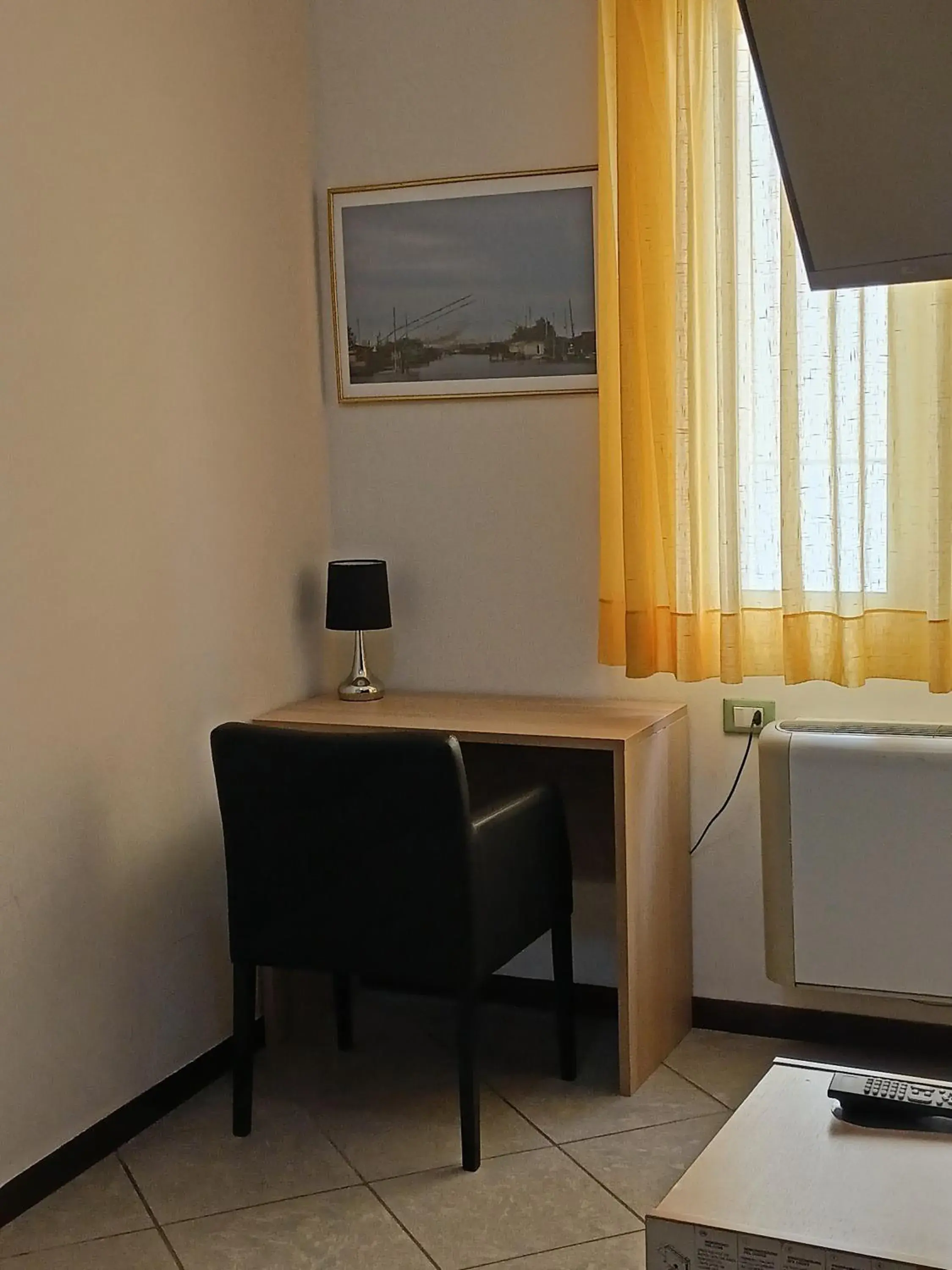 Single Room in Hotel Ariston Imperial Single Room in Hotel Ariston Imperial