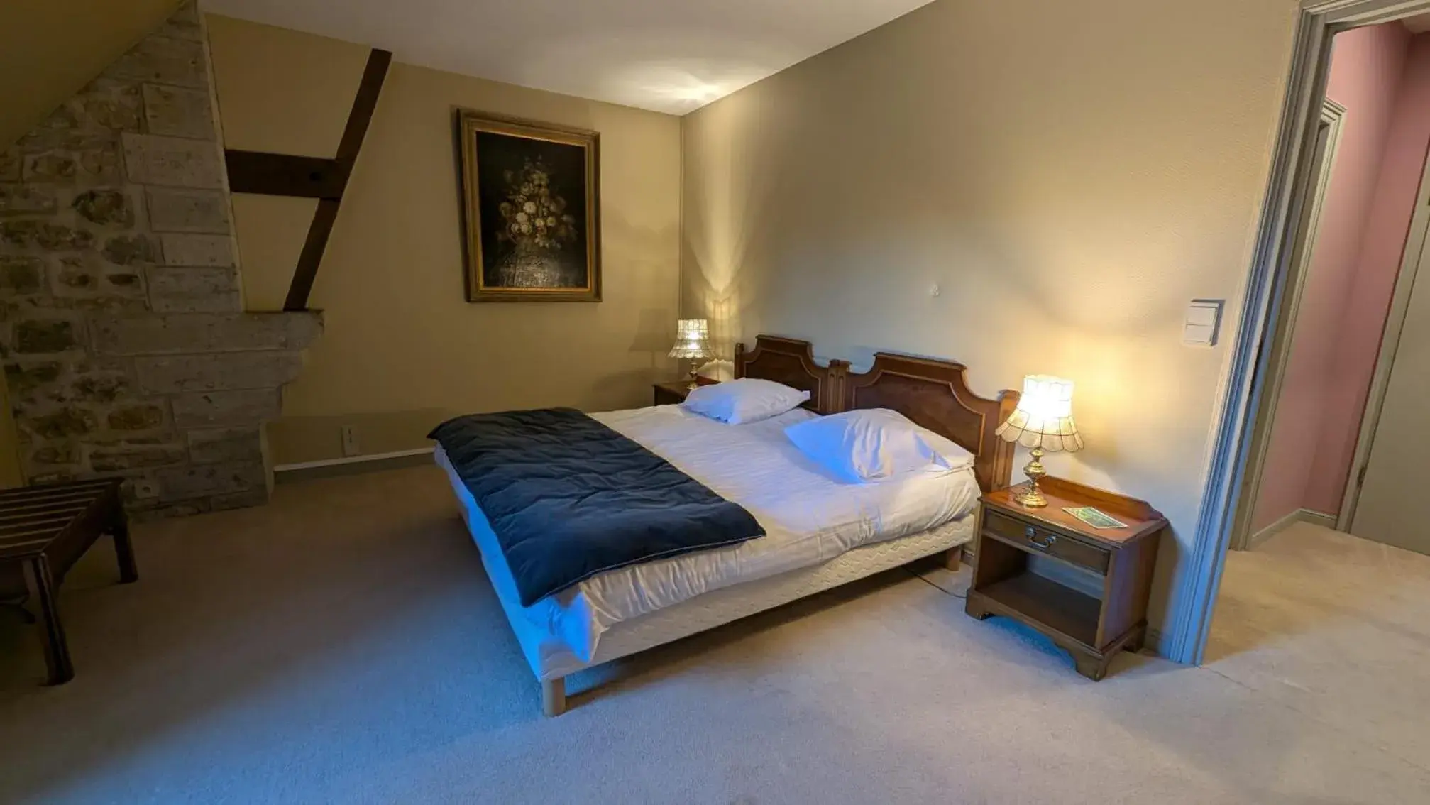 Standard Double Room in Château de Bournel Standard Double Room in Château de Bournel