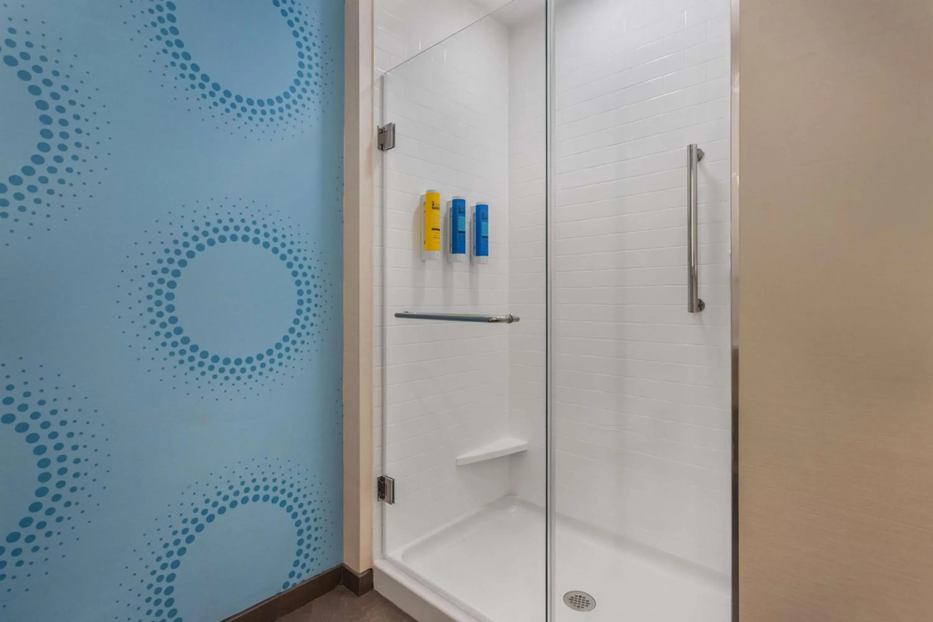 Queen Room with Two Queen Beds and Walk-In Shower in Tru By Hilton Janesville Queen Room with Two Queen Beds and Walk-In Shower in Tru By Hilton Janesville