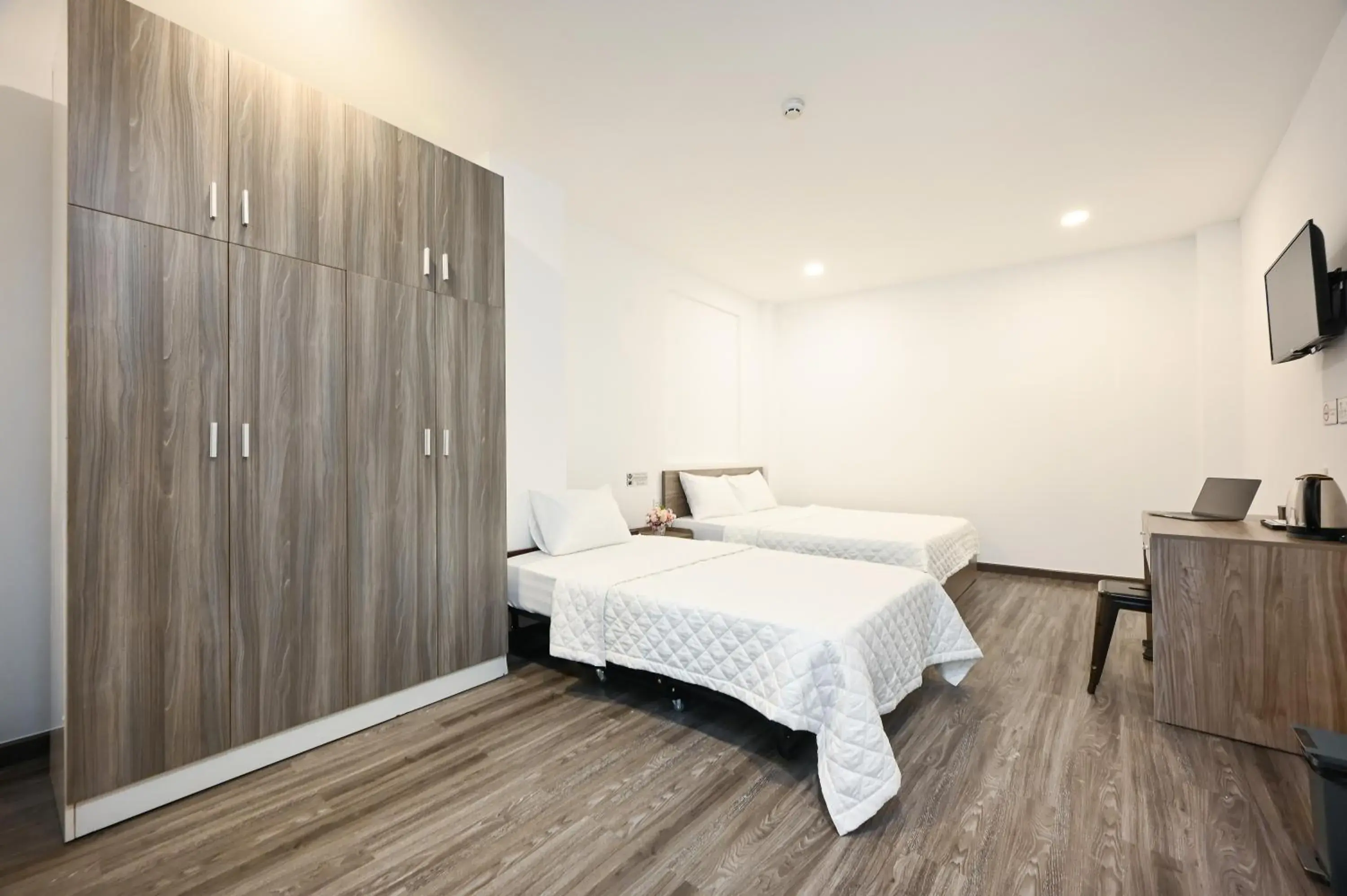 Superior Twin Room in YoKo Airport Saigon Hotel Superior Twin Room in YoKo Airport Saigon Hotel