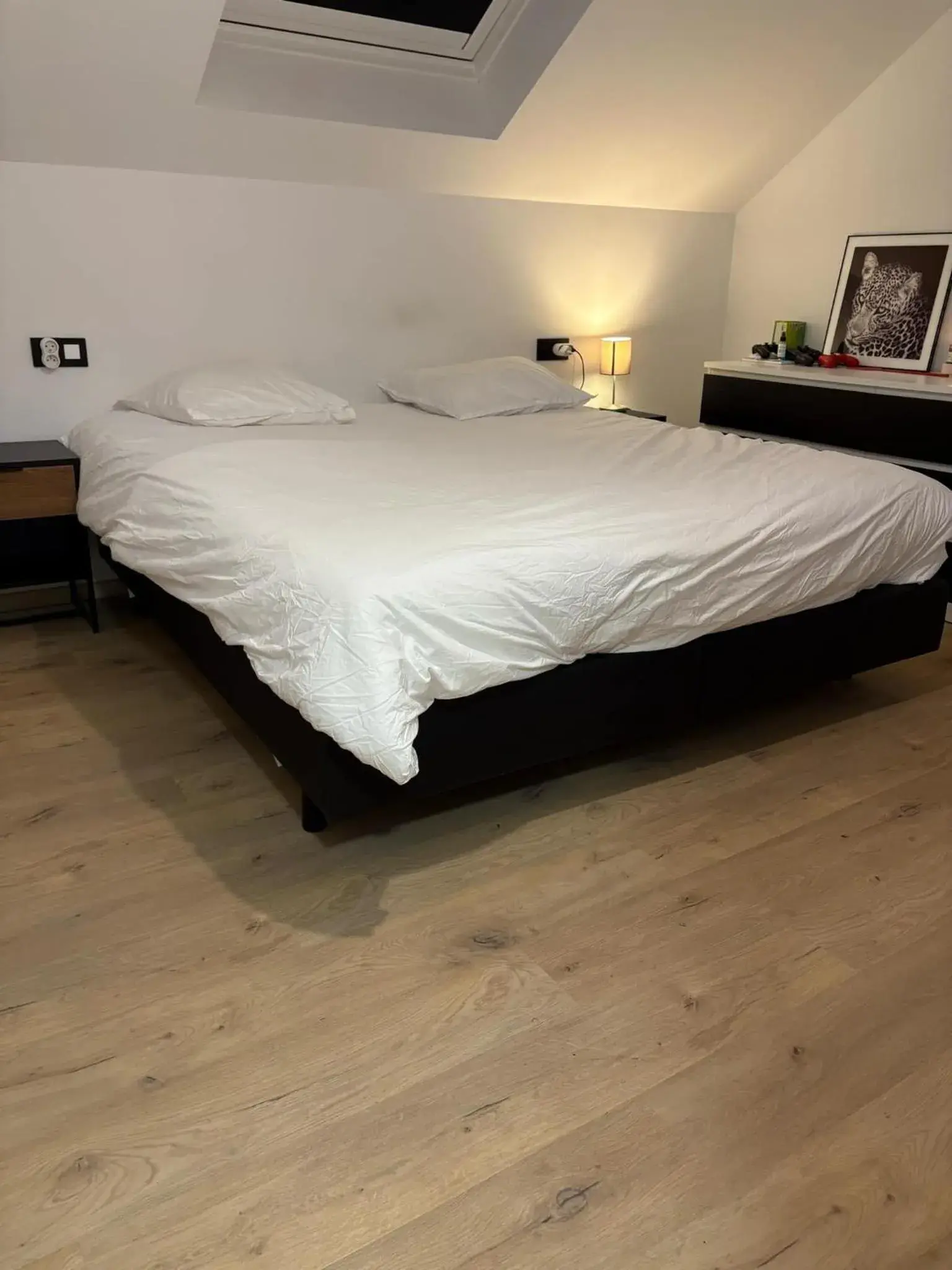 Double Room with Private Bathroom in B&B Au coin des sources Double Room with Private Bathroom in B&B Au coin des sources