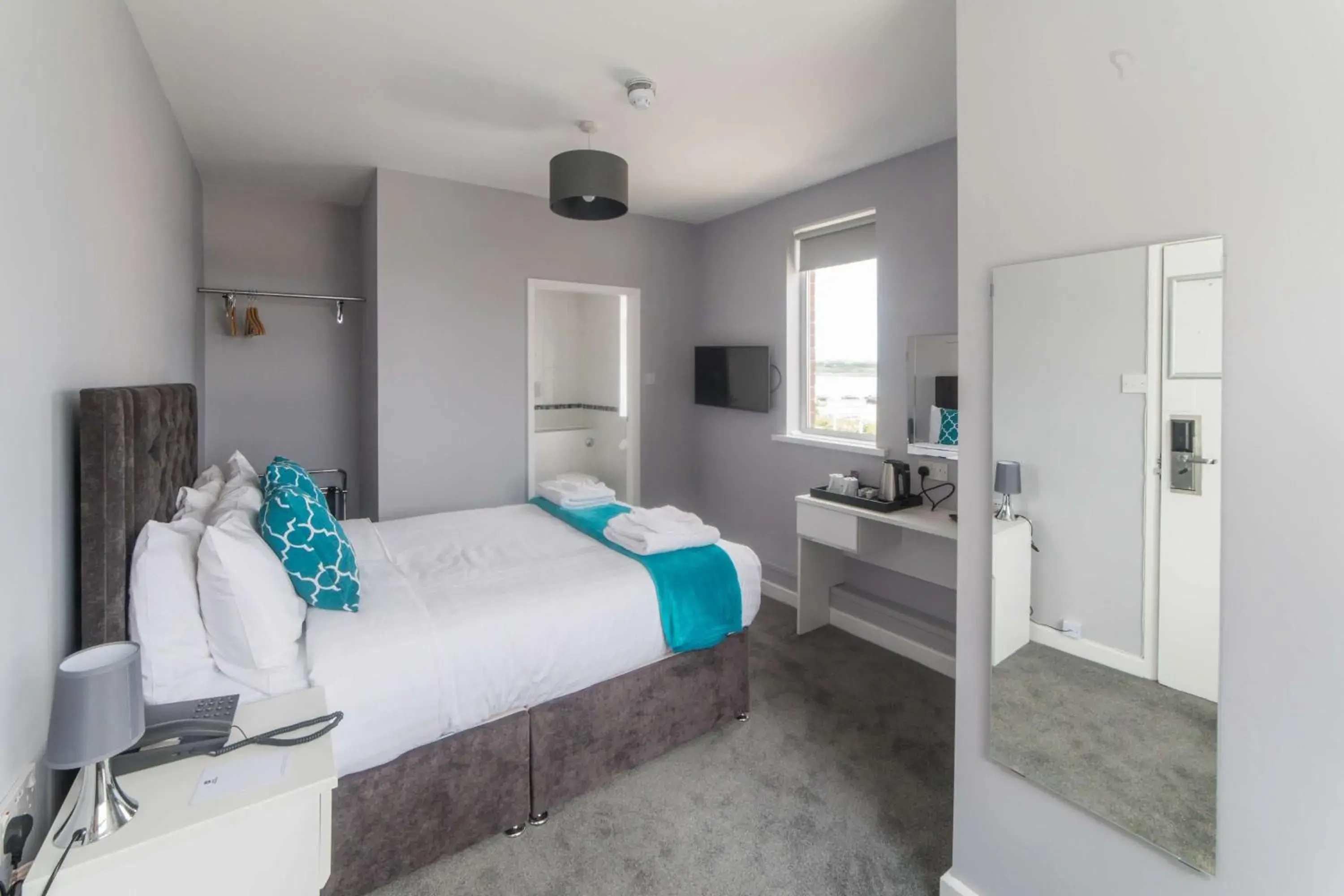 Standard Double Room - Non-Smoking in The Sea Hotel Standard Double Room - Non-Smoking in The Sea Hotel