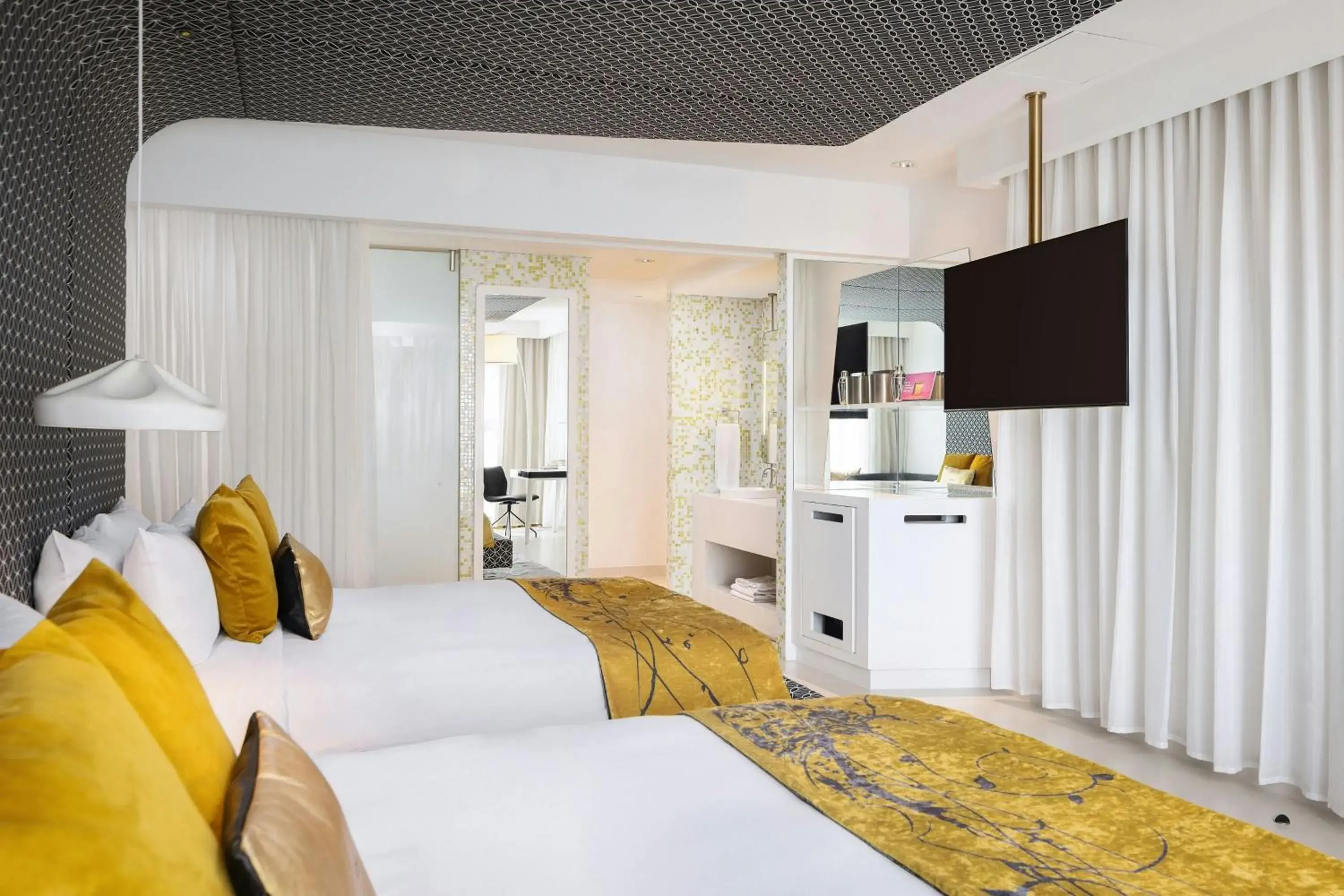 Deluxe Queen Room with Two Queen Beds in W Bogota Deluxe Queen Room with Two Queen Beds in W Bogota