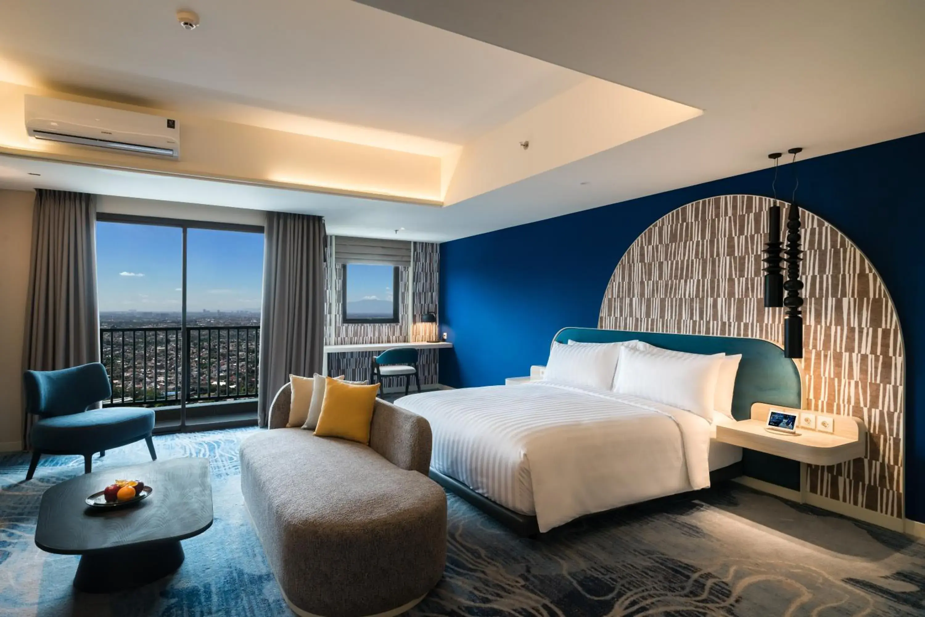 Deluxe Double Room in Aston Bintaro Hotel & Conference Center Deluxe Double Room in Aston Bintaro Hotel & Conference Center