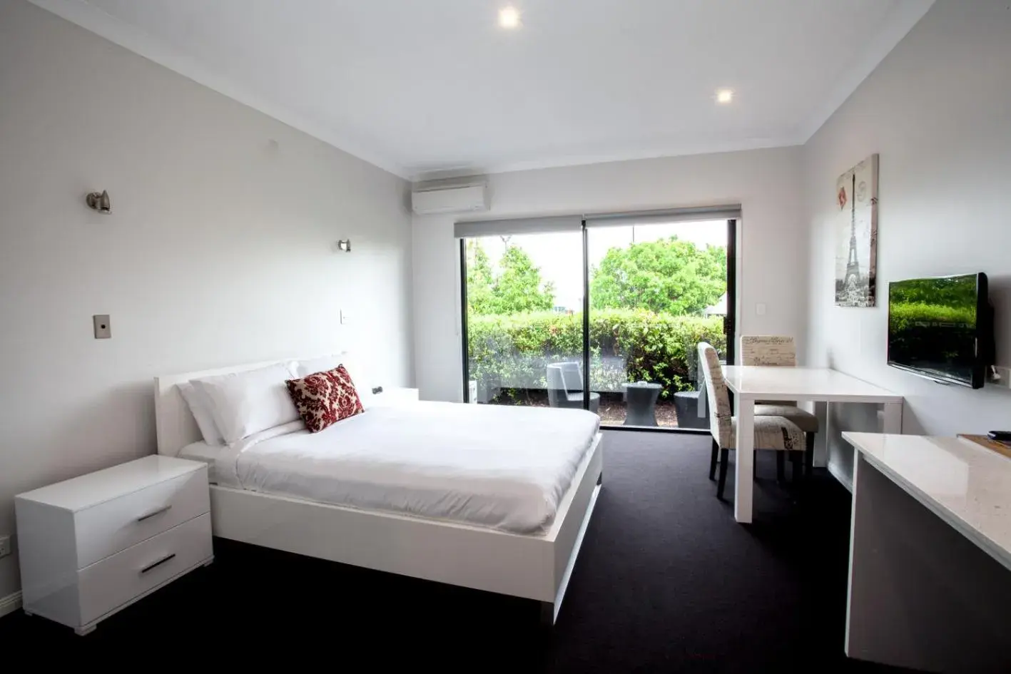 Executive Studio in Springwood Motor Inn Executive Studio in Springwood Motor Inn