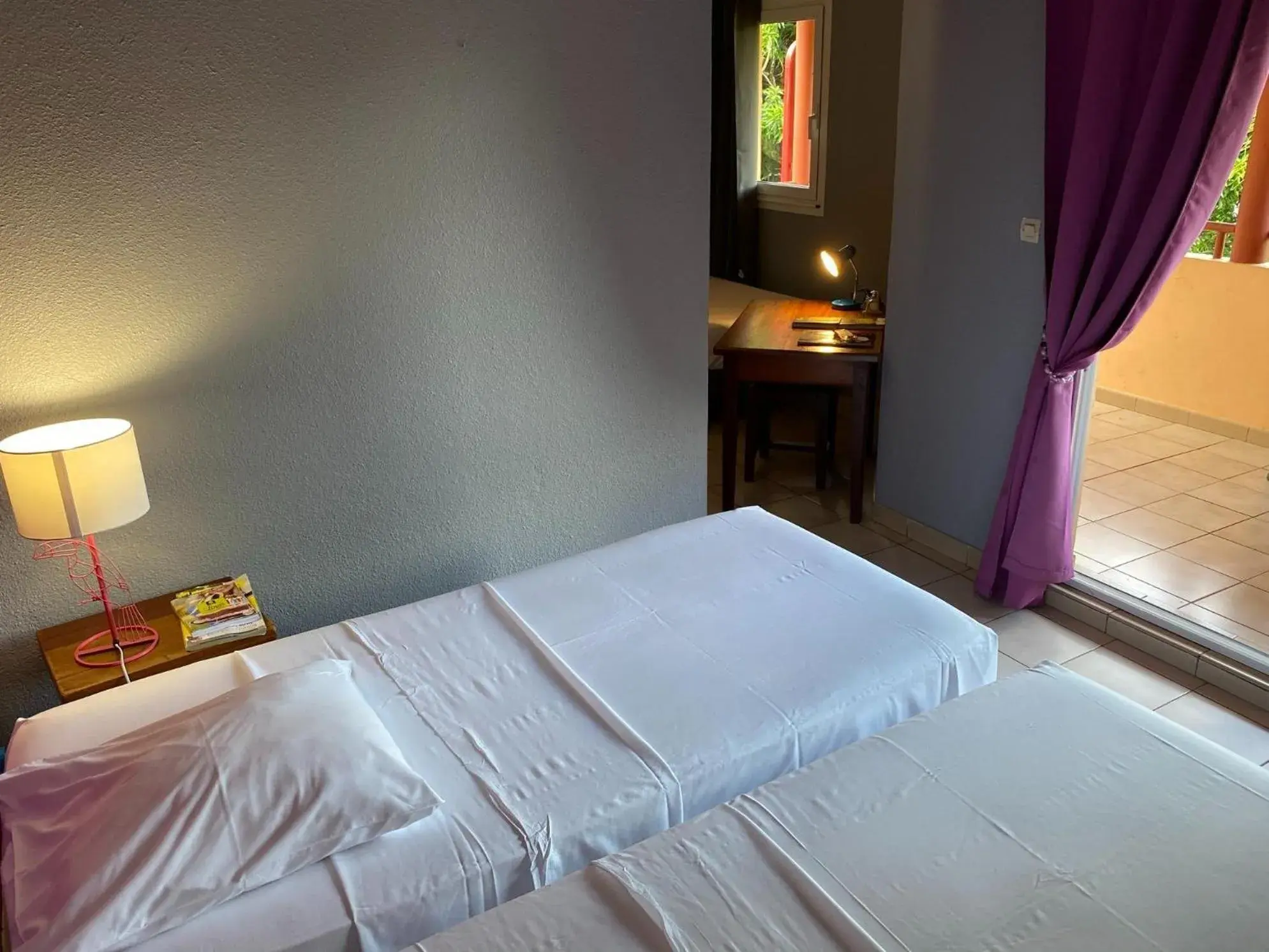 Comfort Twin Room - single occupancy in Hotel La Chaumiere Comfort Twin Room - single occupancy in Hotel La Chaumiere