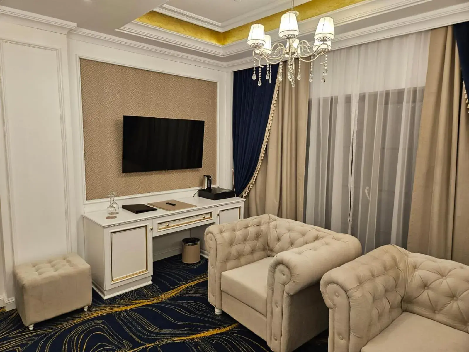 Deluxe Suite in Hotel NOBLESSE Boutique&Spa Deluxe Suite in Hotel NOBLESSE Boutique&Spa