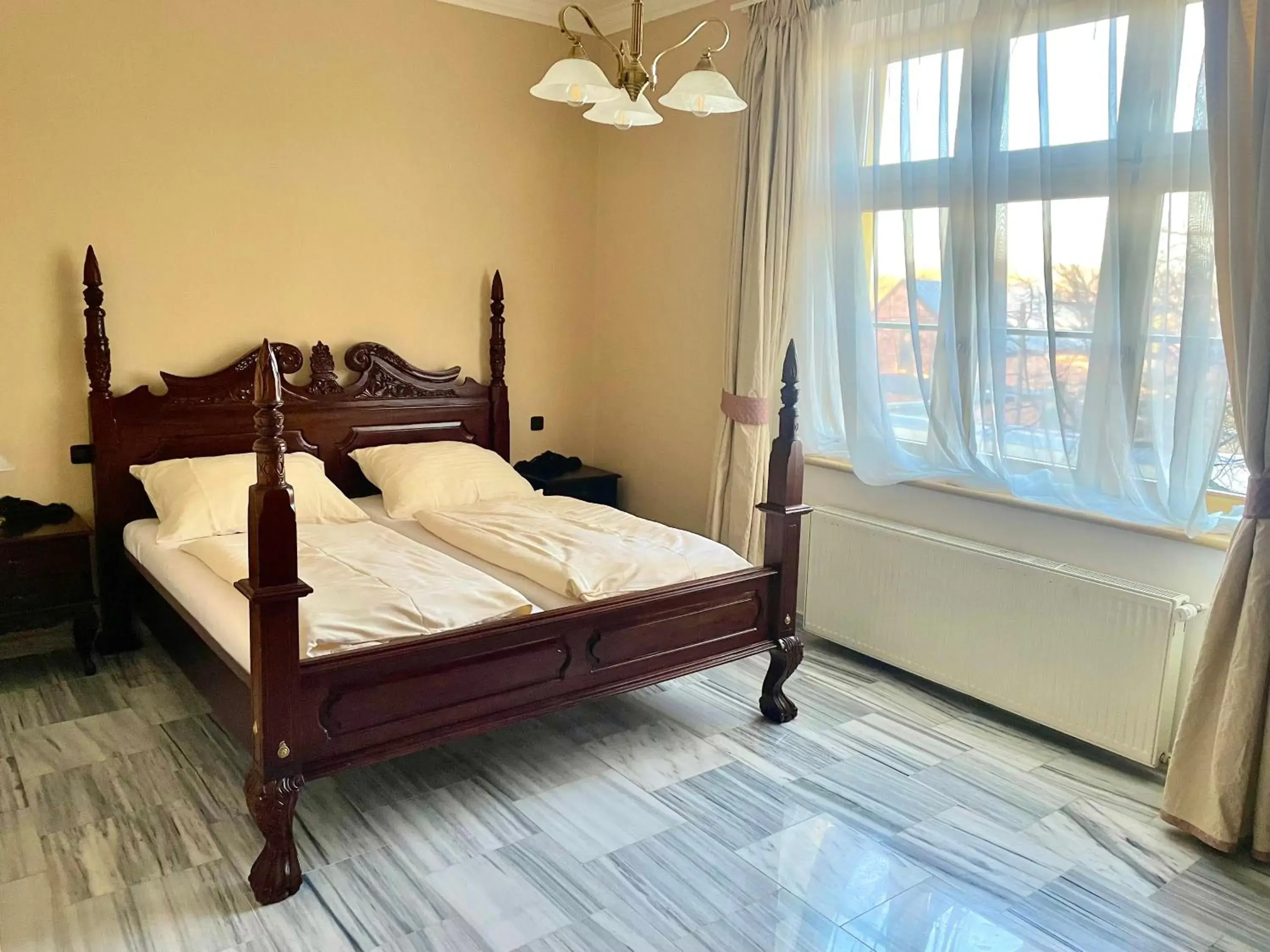 Economy Double Room in Palace Inn Economy Double Room in Palace Inn