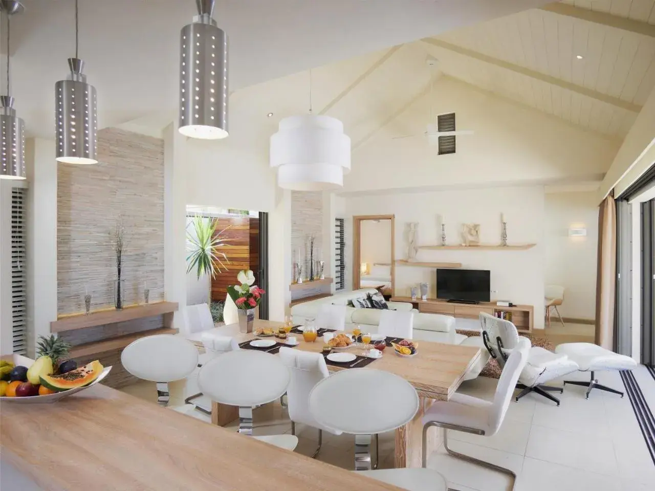 Three-Bedroom Villa in Clos du Littoral by Fine & Country Three-Bedroom Villa in Clos du Littoral by Fine & Country