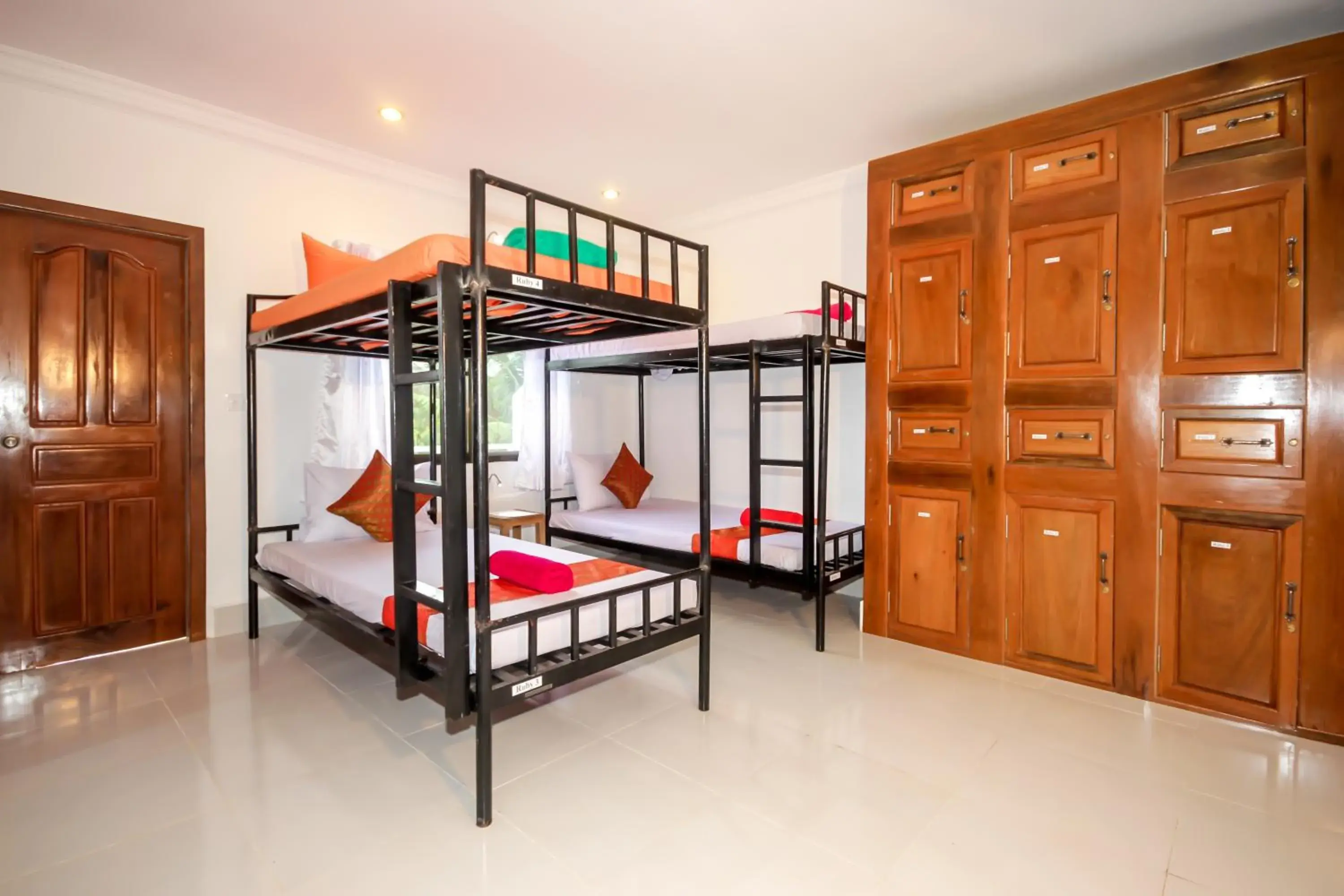 Bed in 8-Bed Mixed Dormitory Room in Blossoming Romduol Boutique Bed in 8-Bed Mixed Dormitory Room in Blossoming Romduol Boutique