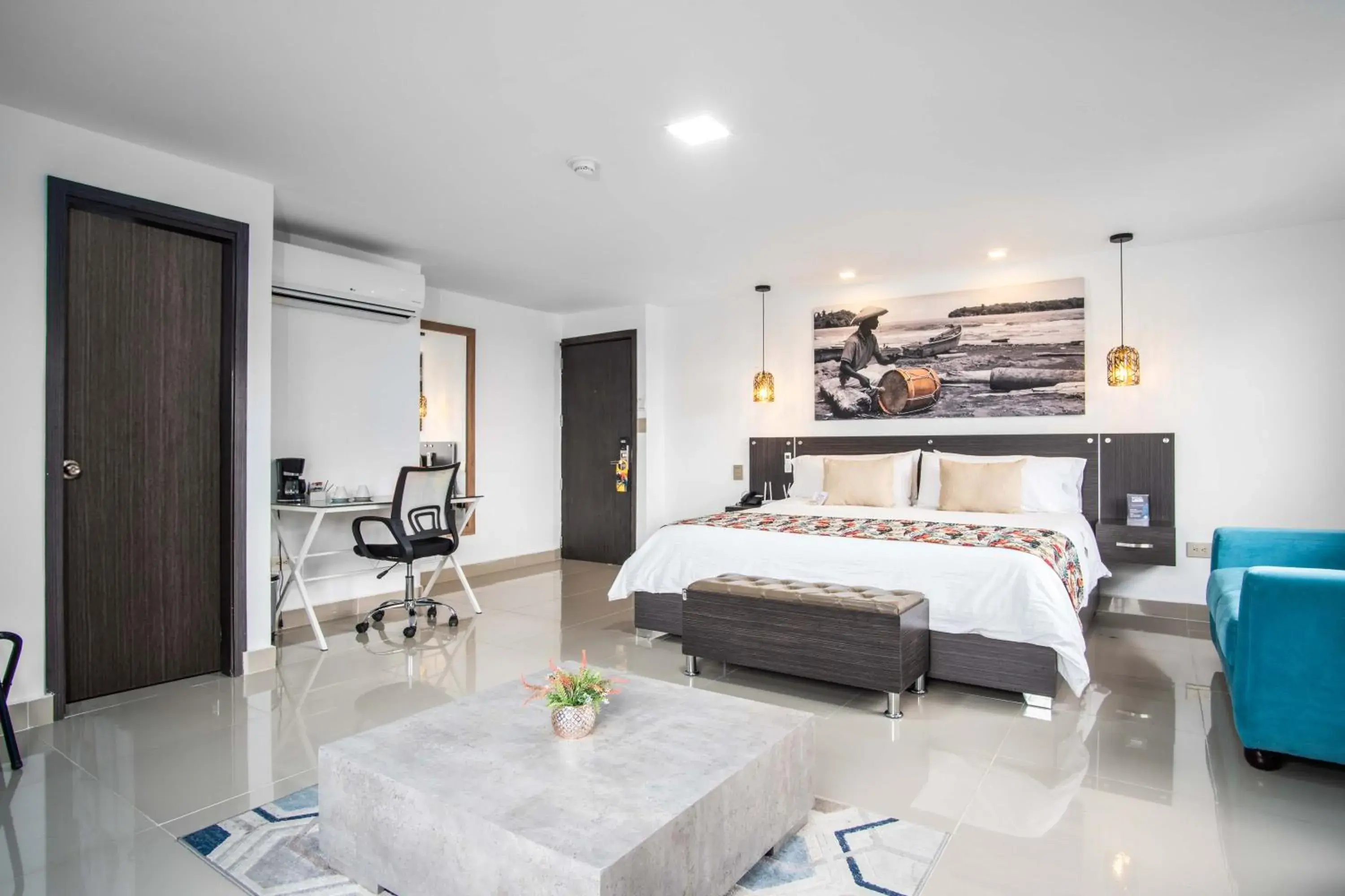 Superior King Room in Azor Hotel Cali Versalles Superior King Room in Azor Hotel Cali Versalles