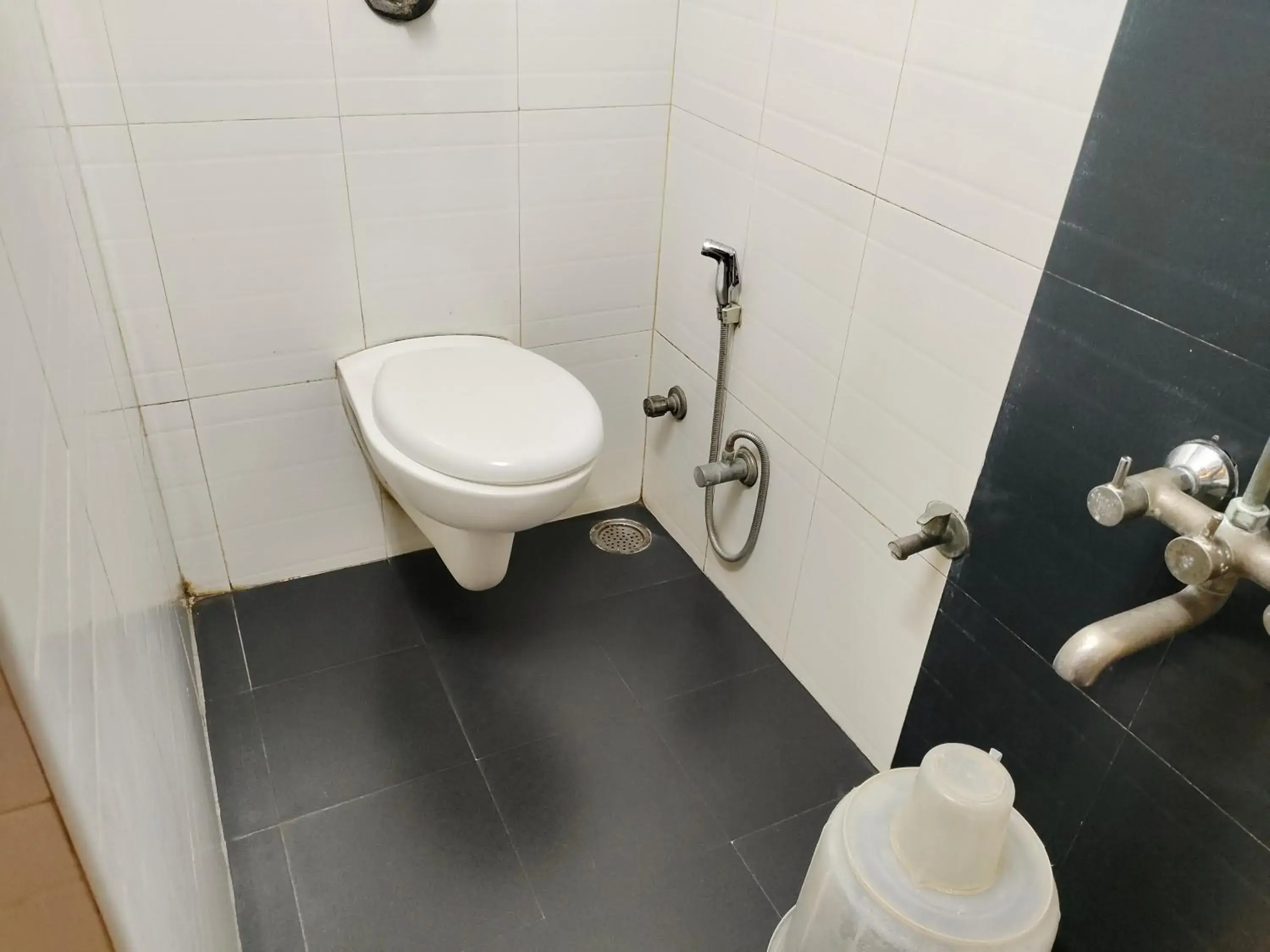 Standard Double Room - single occupancy in Santhi Bhavan, Chennai Central Standard Double Room - single occupancy in Santhi Bhavan, Chennai Central