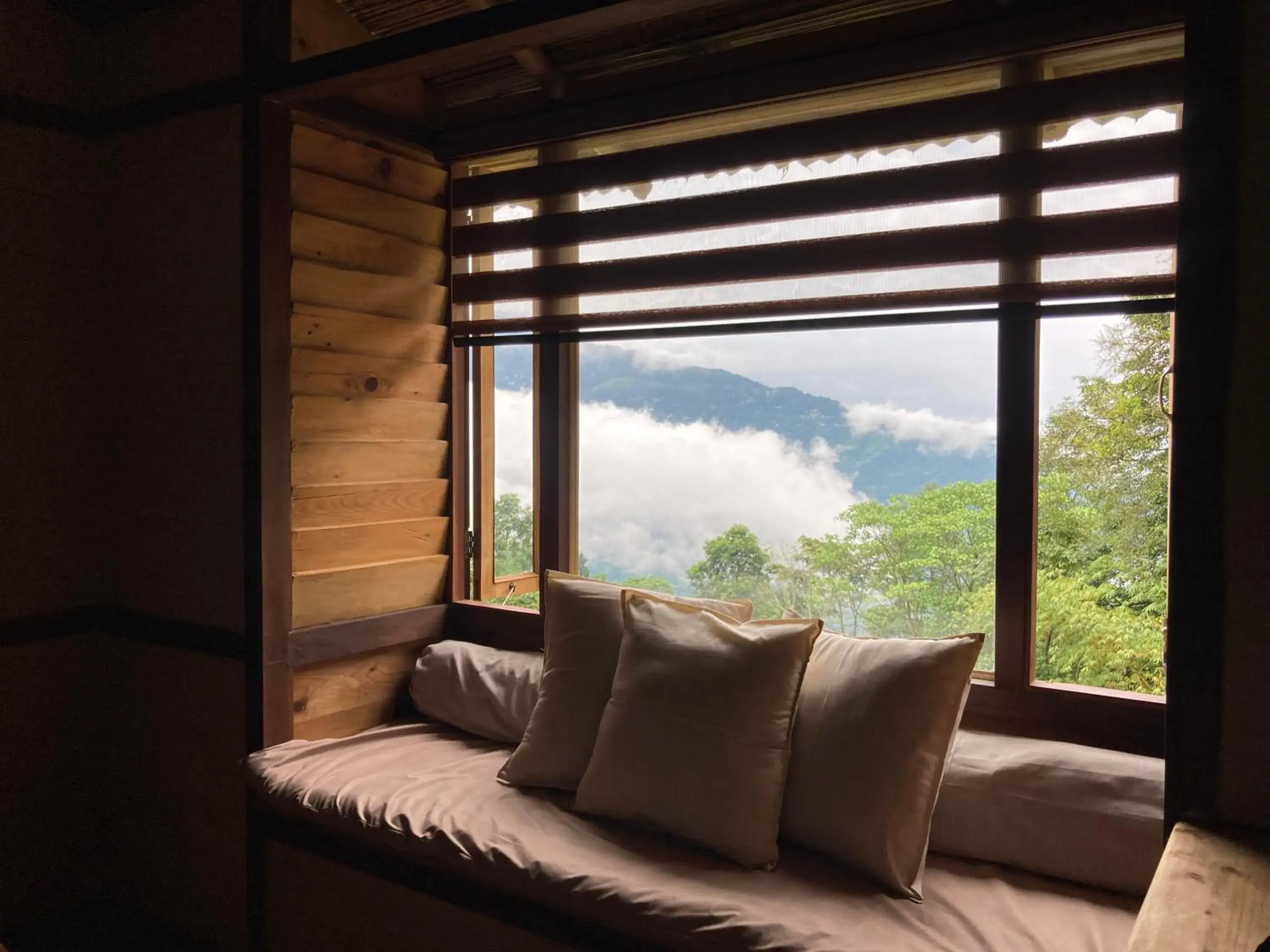 Studio - single occupancy - Split Level in Art Mile Kalimpong Studio - single occupancy - Split Level in Art Mile Kalimpong