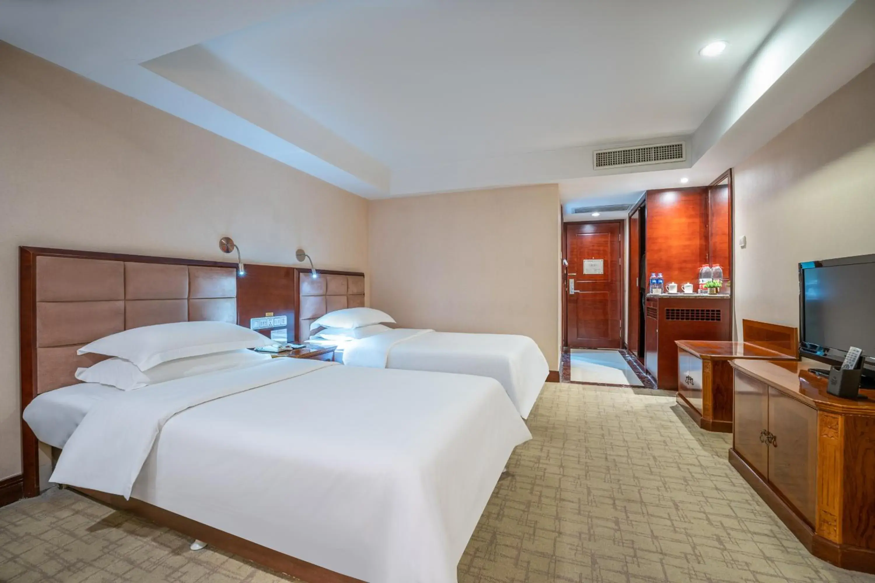 Deluxe Twin Room in Baoding Zhong Yin Hotel Deluxe Twin Room in Baoding Zhong Yin Hotel