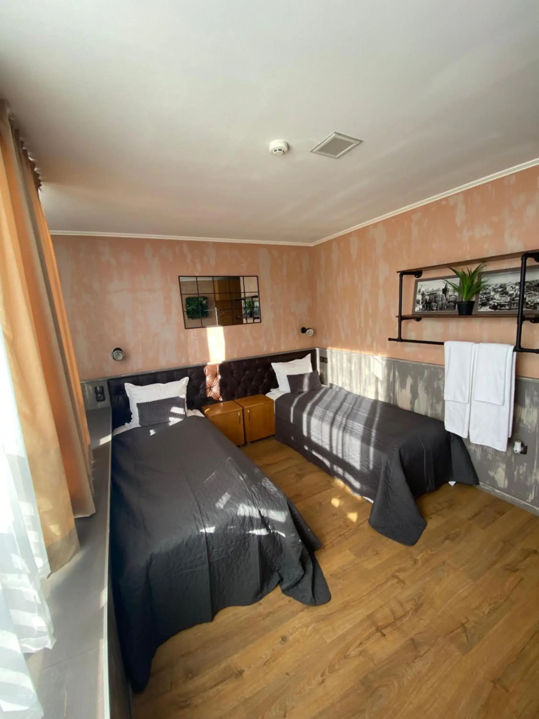 Twin Room in City Hotel Twin Room in City Hotel