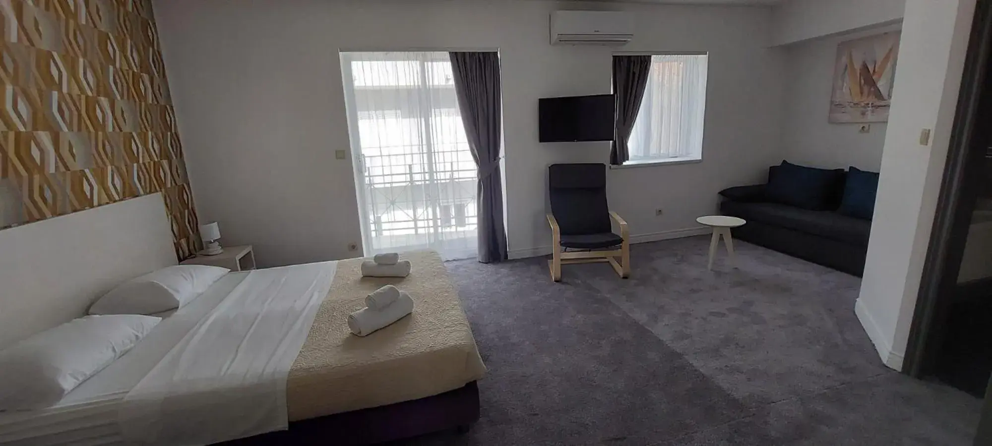 Family Room in Hotel Aqua - Guest Rooms & Suites Kaštela Family Room in Hotel Aqua - Guest Rooms & Suites Kaštela