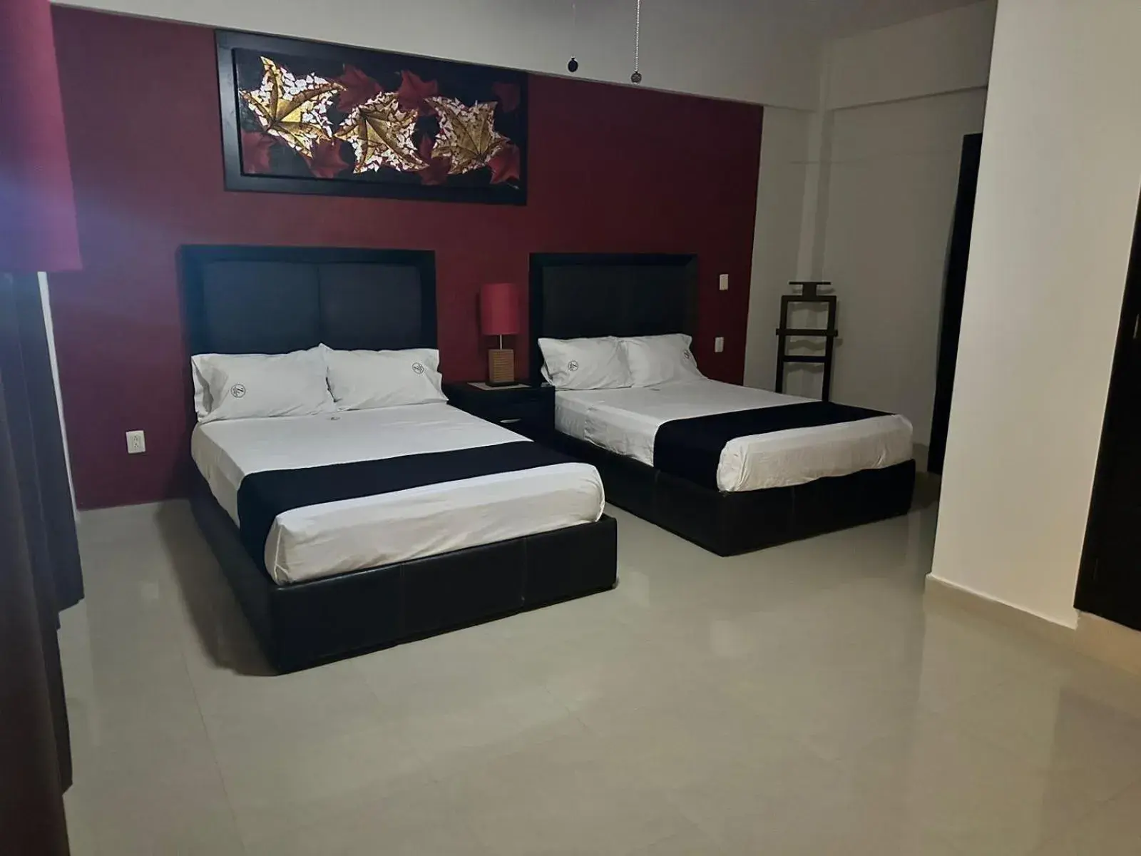 Deluxe Double Room with Two Double Beds in HOTEL ZAPOTLAN Deluxe Double Room with Two Double Beds in HOTEL ZAPOTLAN