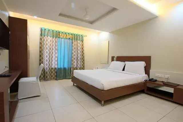 Executive Double or Twin Room in Hotel Sheela Shree Plaza Executive Double or Twin Room in Hotel Sheela Shree Plaza