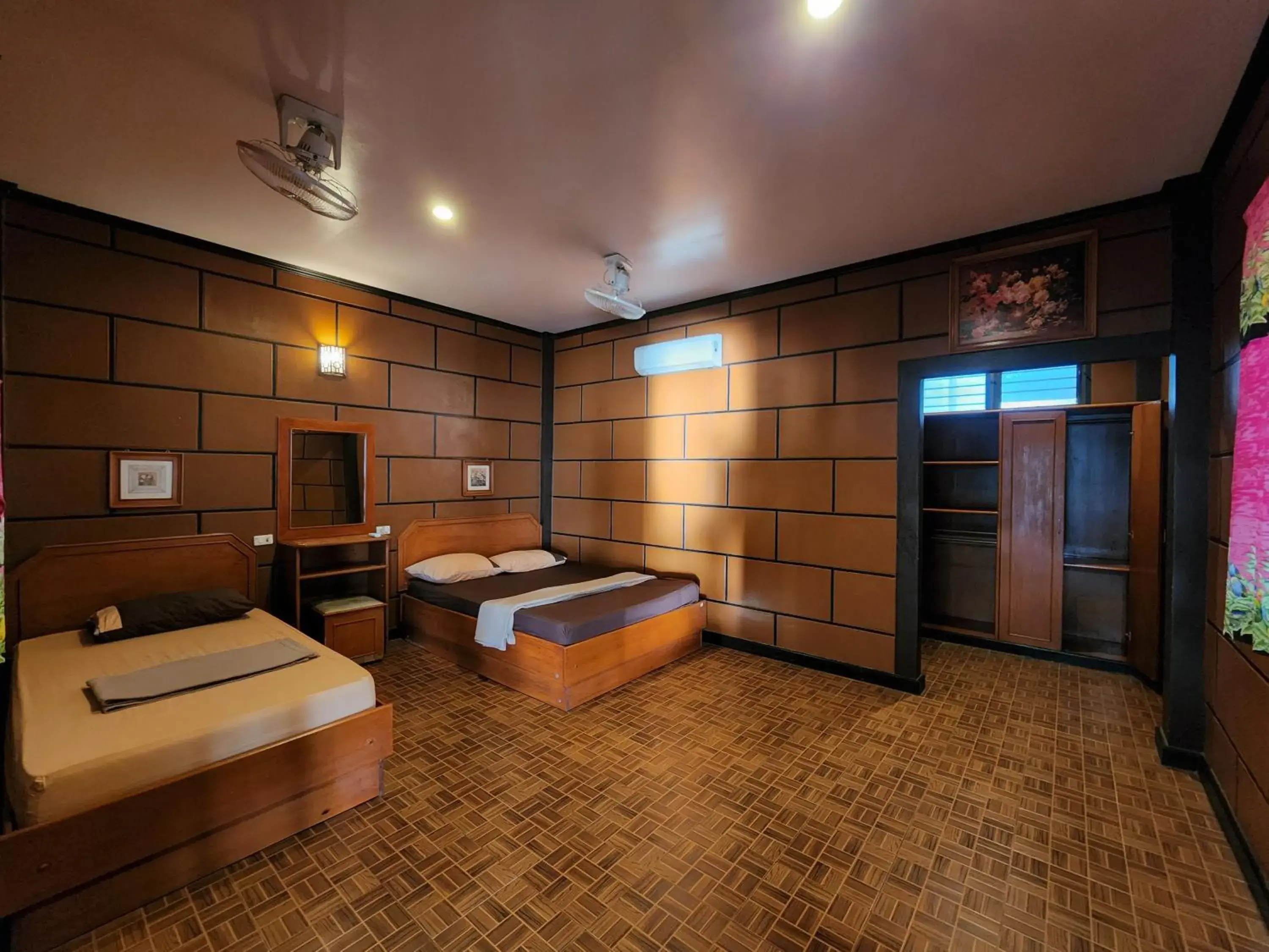 Deluxe Double Room with Balcony and Sea View in Coral Bungalows Deluxe Double Room with Balcony and Sea View in Coral Bungalows