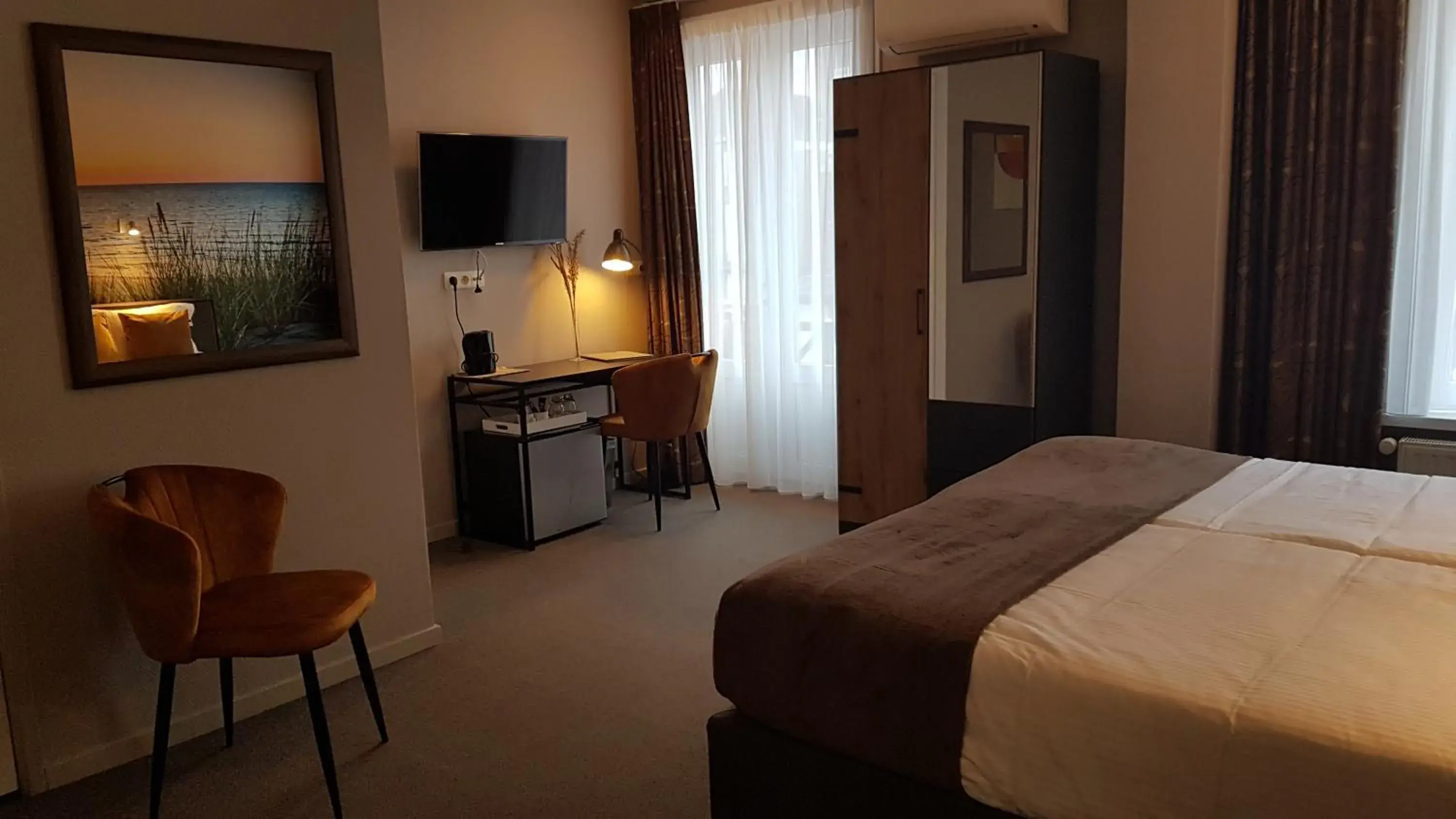 Deluxe Double Room with Balcony in De Eenhoorn Deluxe Double Room with Balcony in De Eenhoorn