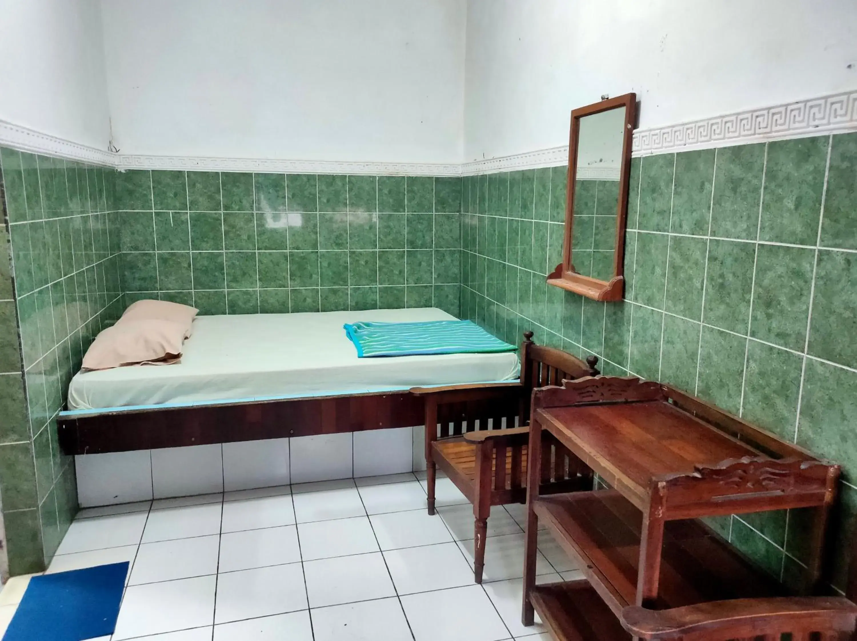 Standard Double Room in Hotel Arjuna Sari Bandungan Standard Double Room in Hotel Arjuna Sari Bandungan